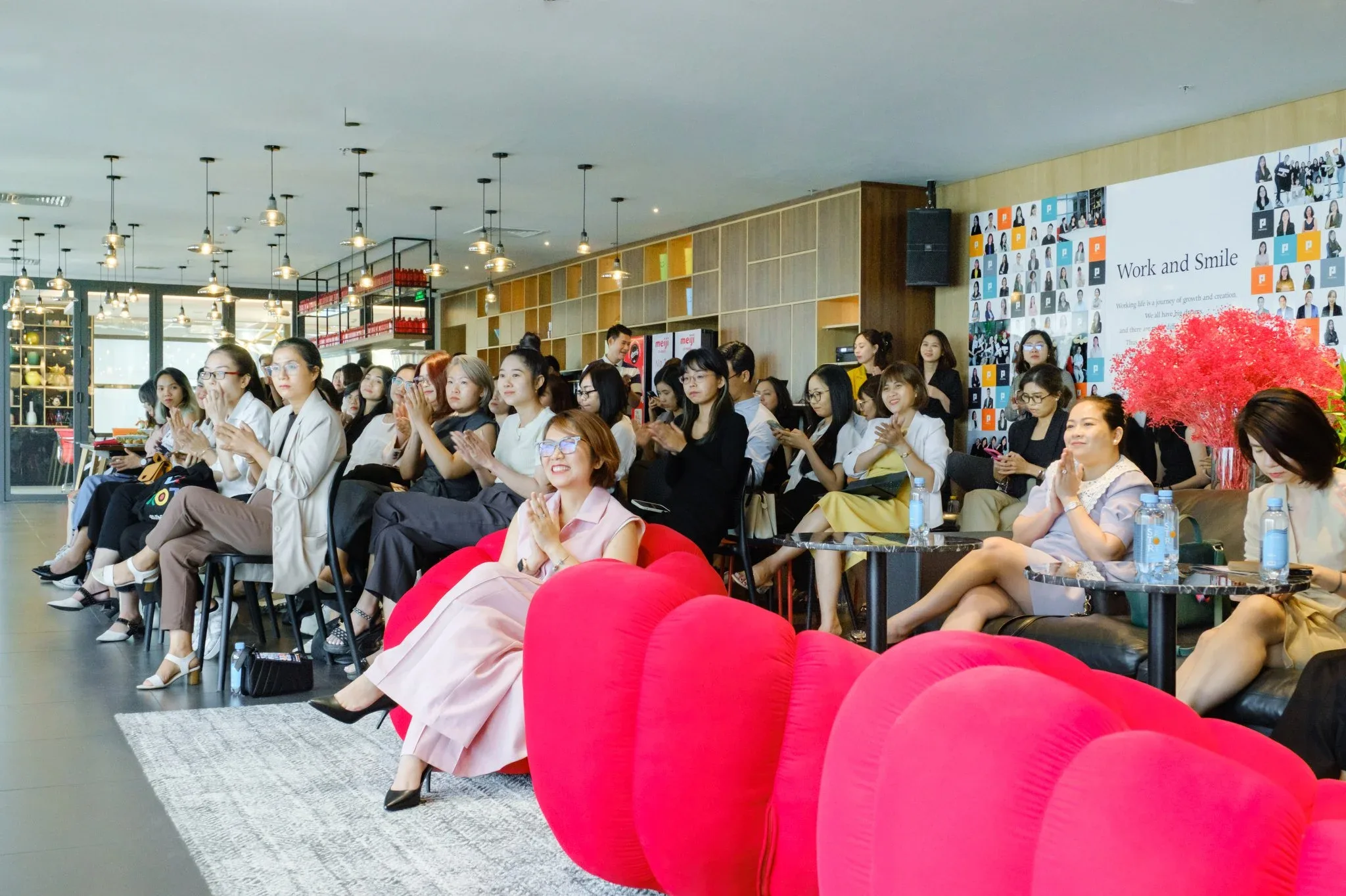 Seminar "Addressing Workplace Burnout And Mental Health Challenges" — Pham Si Luan Photography (28)