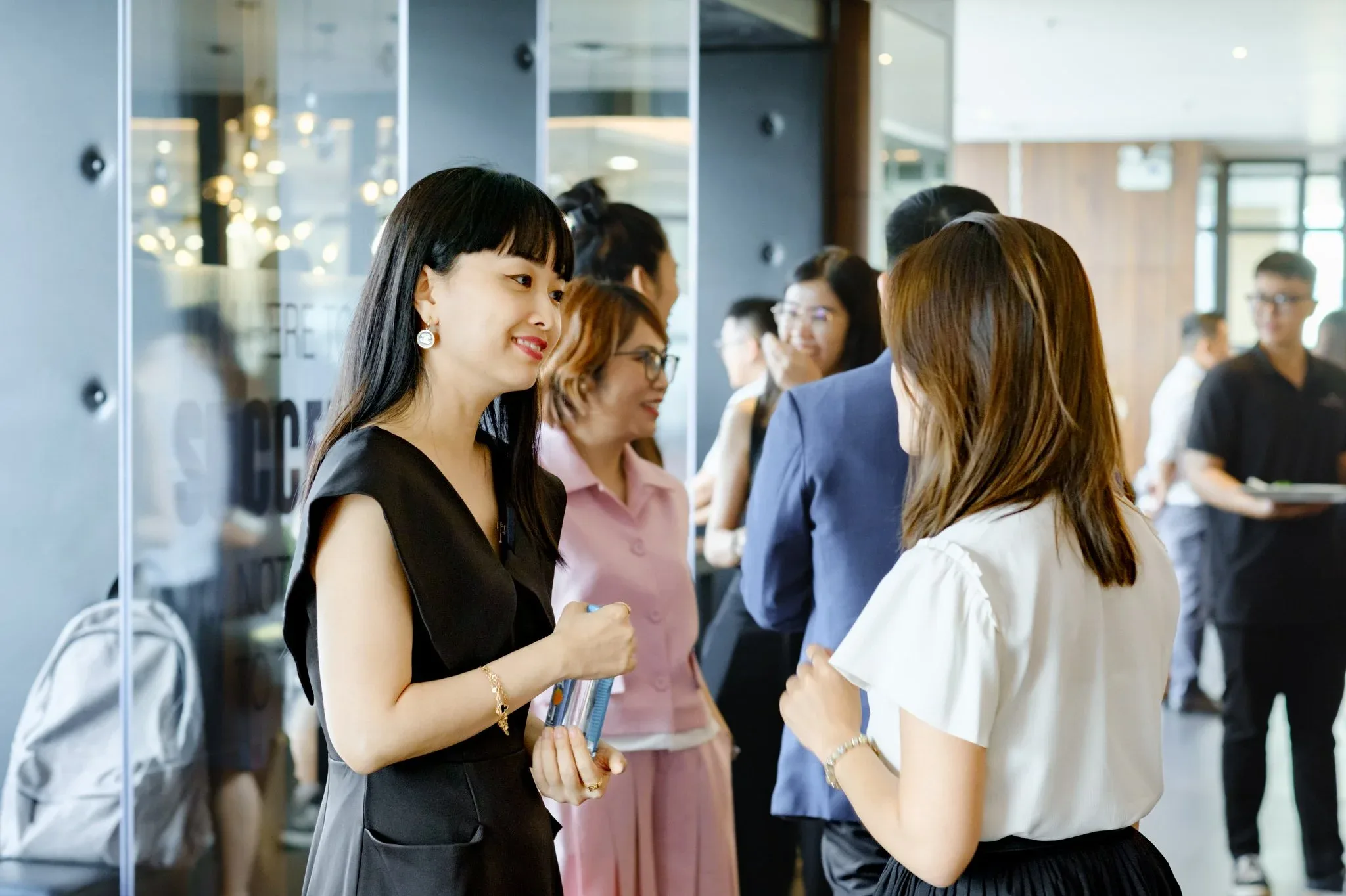 Seminar "Addressing Workplace Burnout And Mental Health Challenges" — Pham Si Luan Photography (30)
