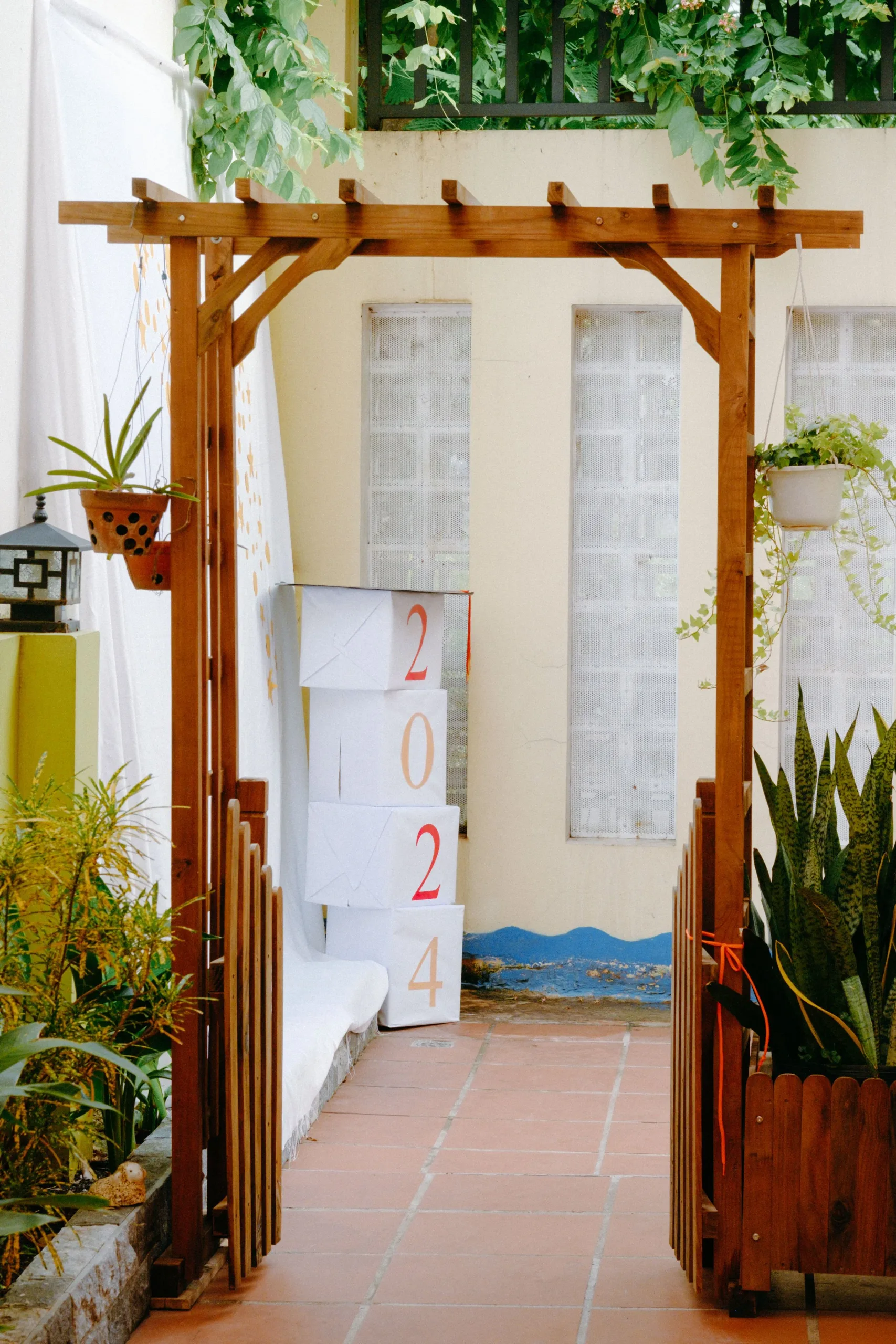 Spring Montessori Kindergarten Graduation Session — Pham Si Luan Photography (4)
