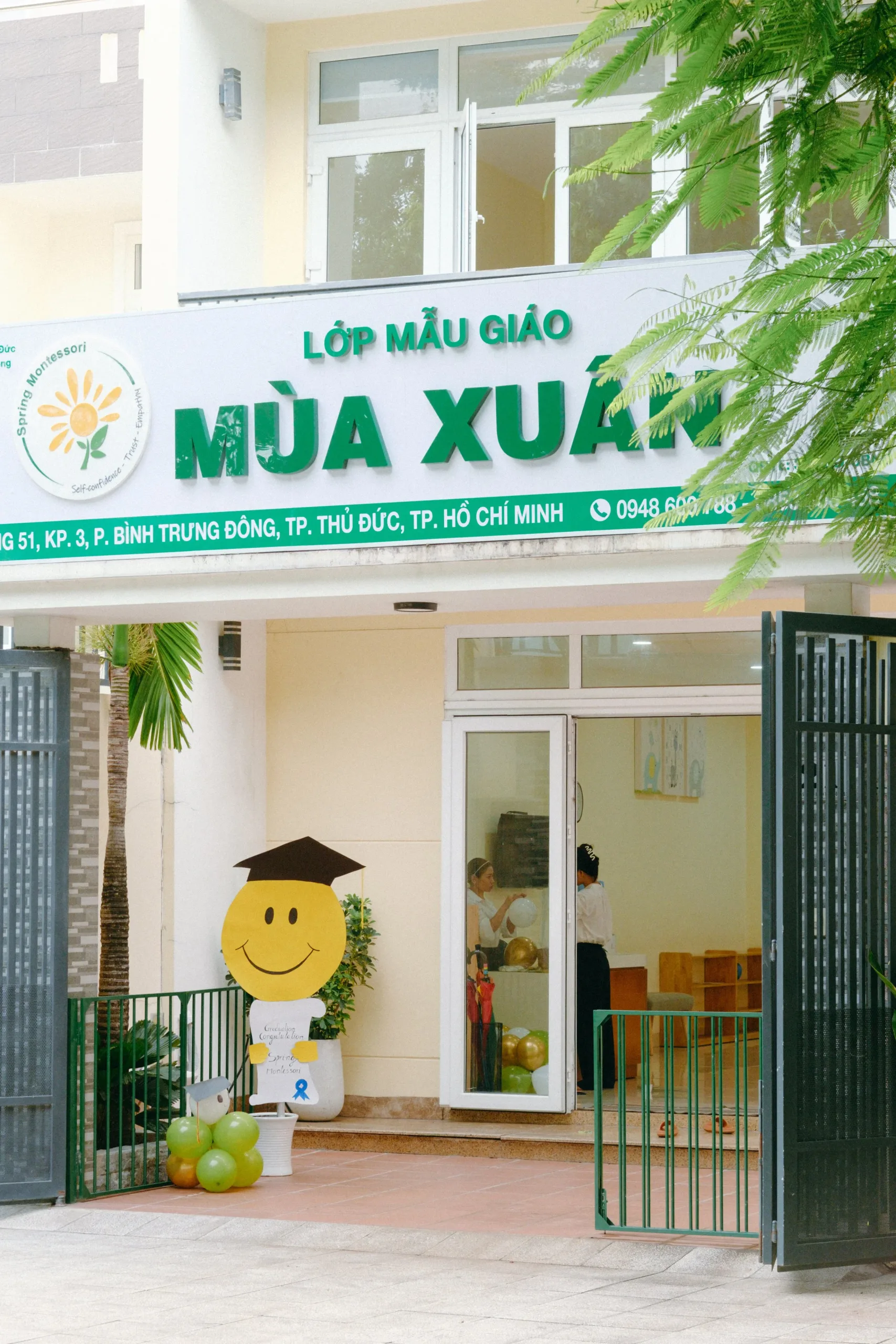 Spring Montessori Kindergarten Graduation Session — Pham Si Luan Photography (7)
