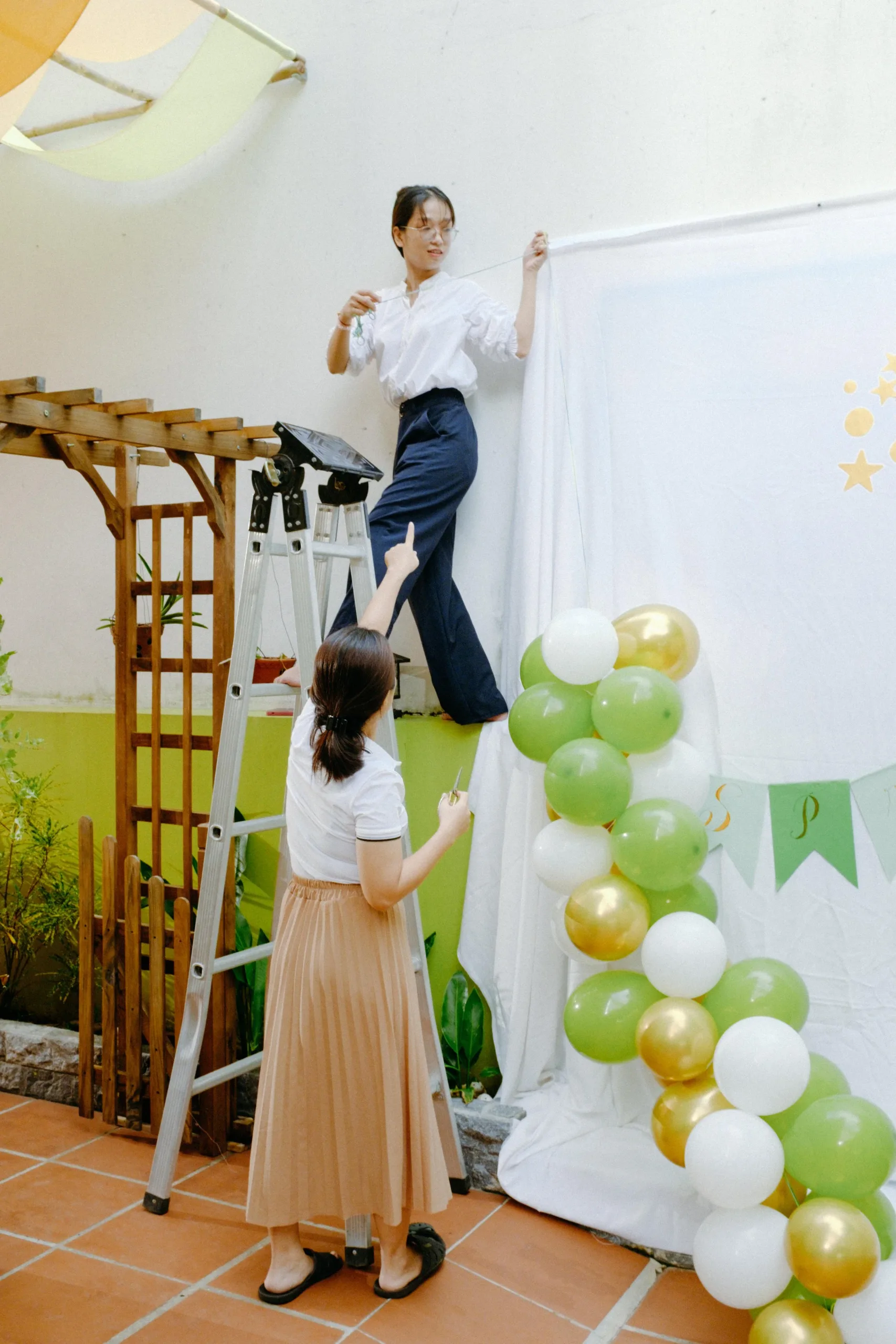 Spring Montessori Kindergarten Graduation Session — Pham Si Luan Photography (9)