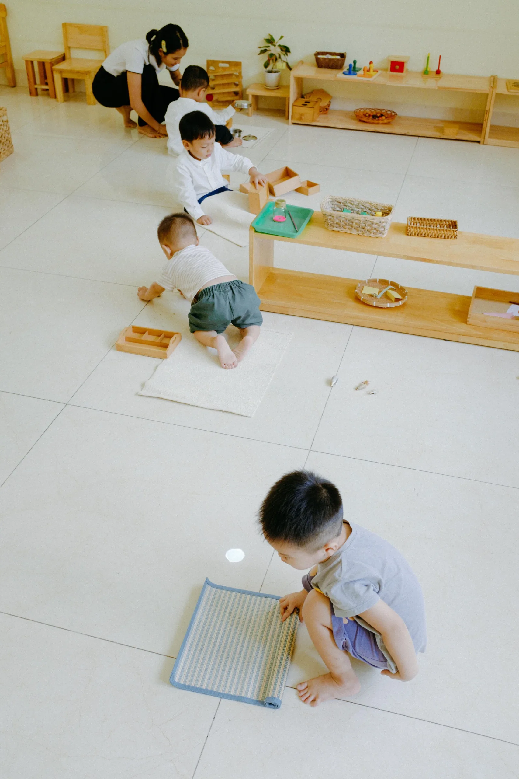 Spring Montessori Kindergarten Graduation Session — Pham Si Luan Photography (52)