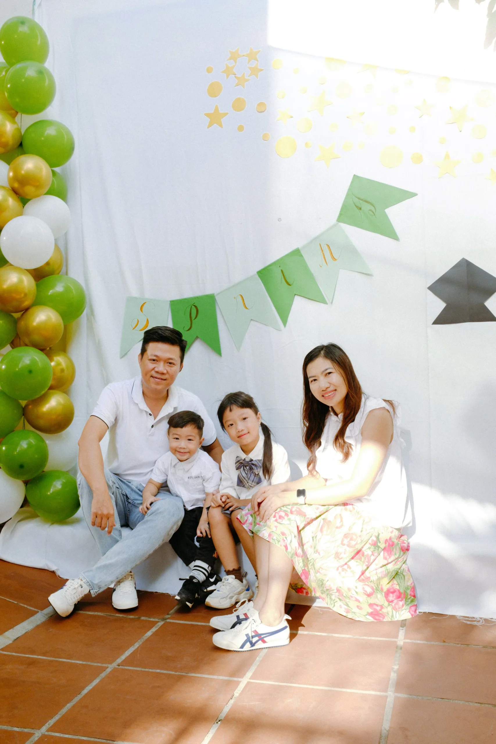 Spring Montessori Kindergarten Graduation Session — Pham Si Luan Photography (8)