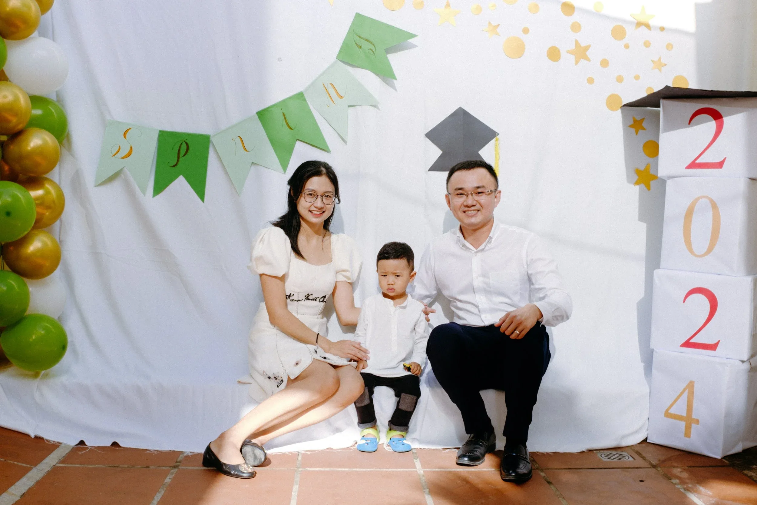 Spring Montessori Kindergarten Graduation Session — Pham Si Luan Photography (22)