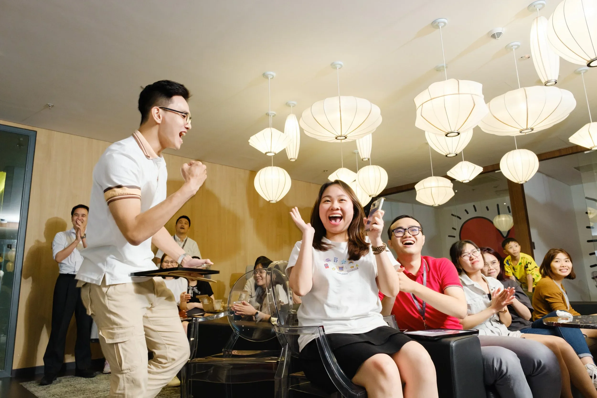 Town Hall Meeting PERSOLKELLY Vietnam — Pham Si Luan Photography (17)
