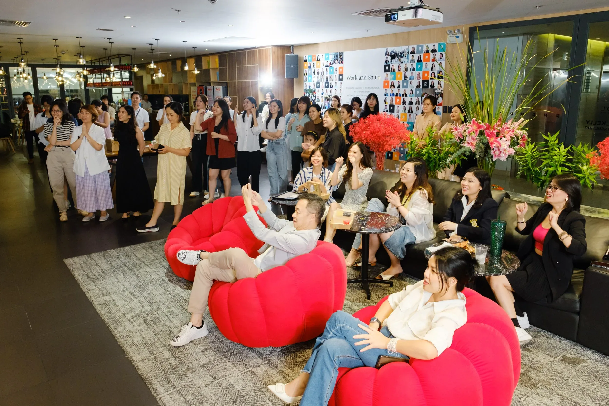 Town Hall Meeting PERSOLKELLY Vietnam — Pham Si Luan Photography (20)
