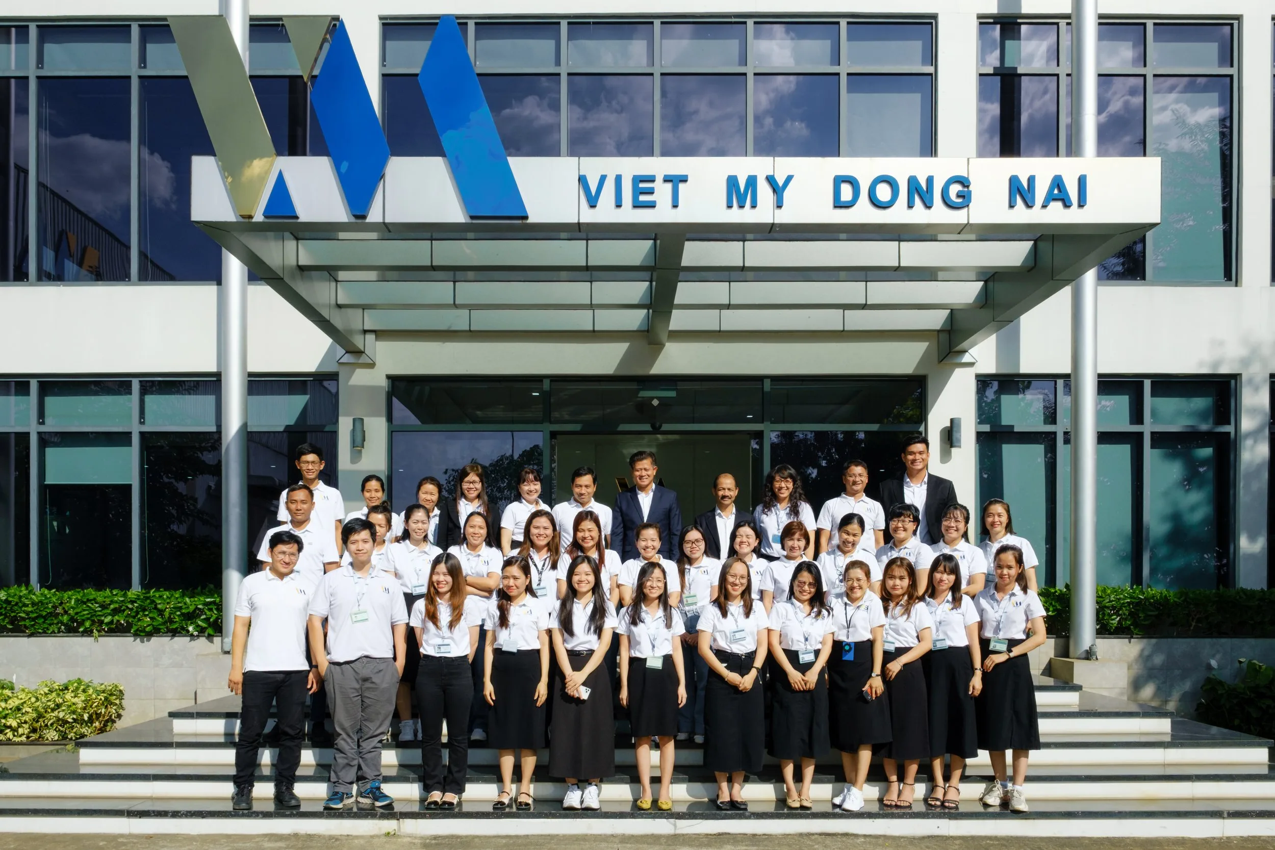 Corporate Portraits of VMD JSC's Leadership and Office — Pham Si Luan Photography (27)