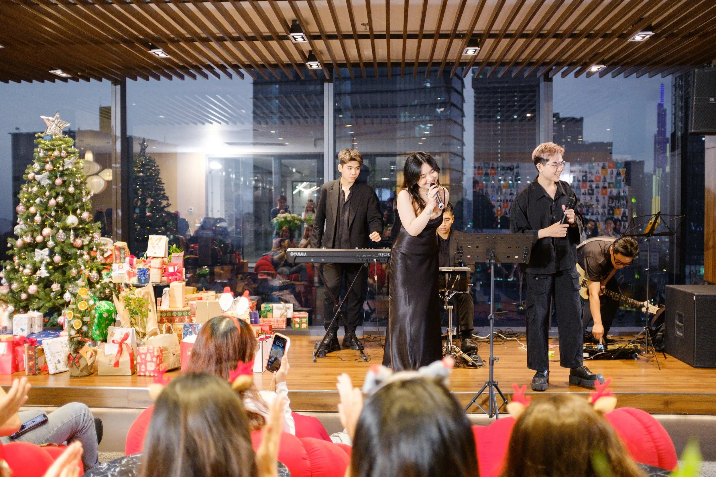 Xmas Party 2023 PERSOLKELLY Vietnam — Pham Si Luan Photography (15)