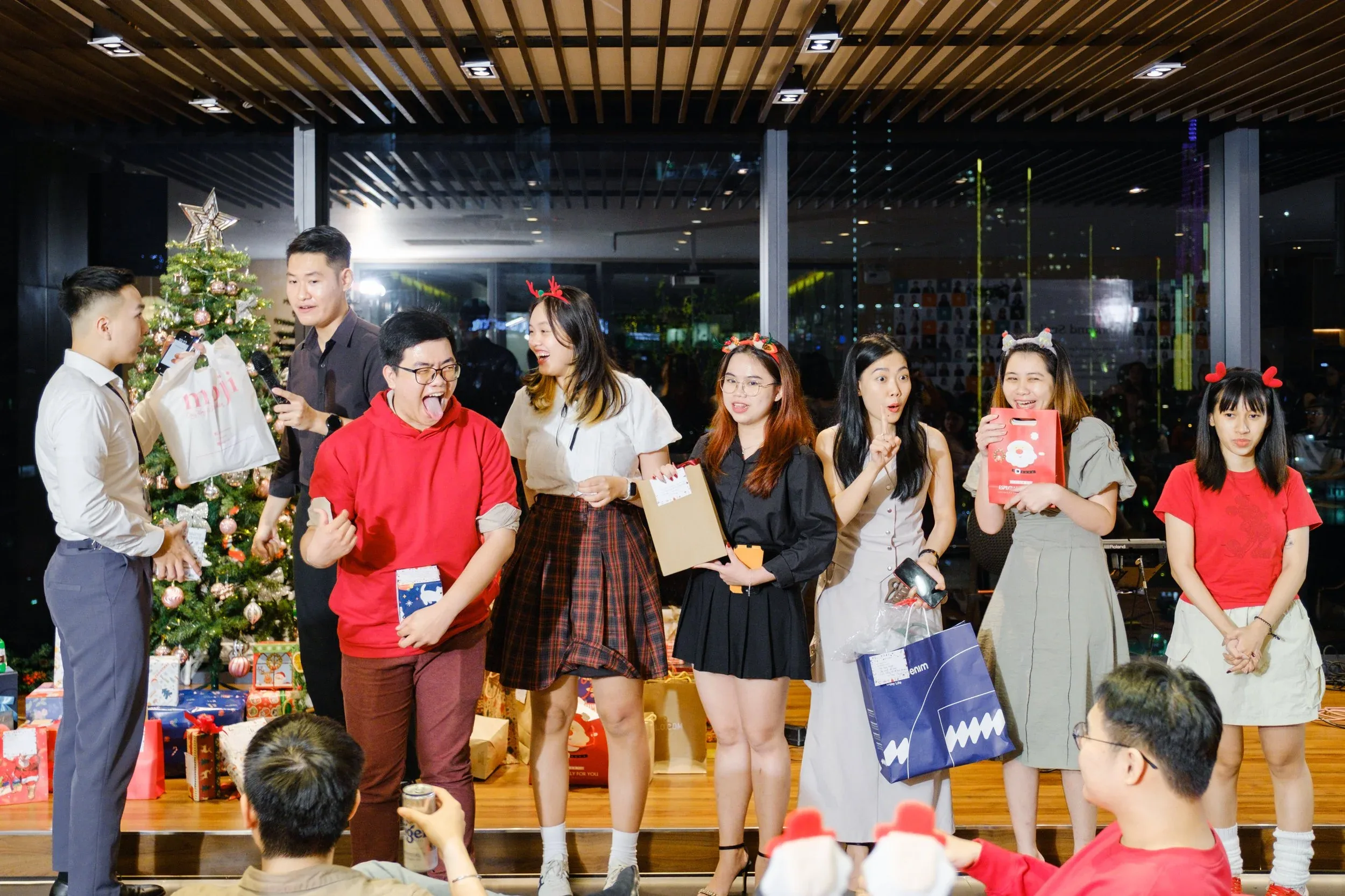Xmas Party 2023 PERSOLKELLY Vietnam — Pham Si Luan Photography (29)