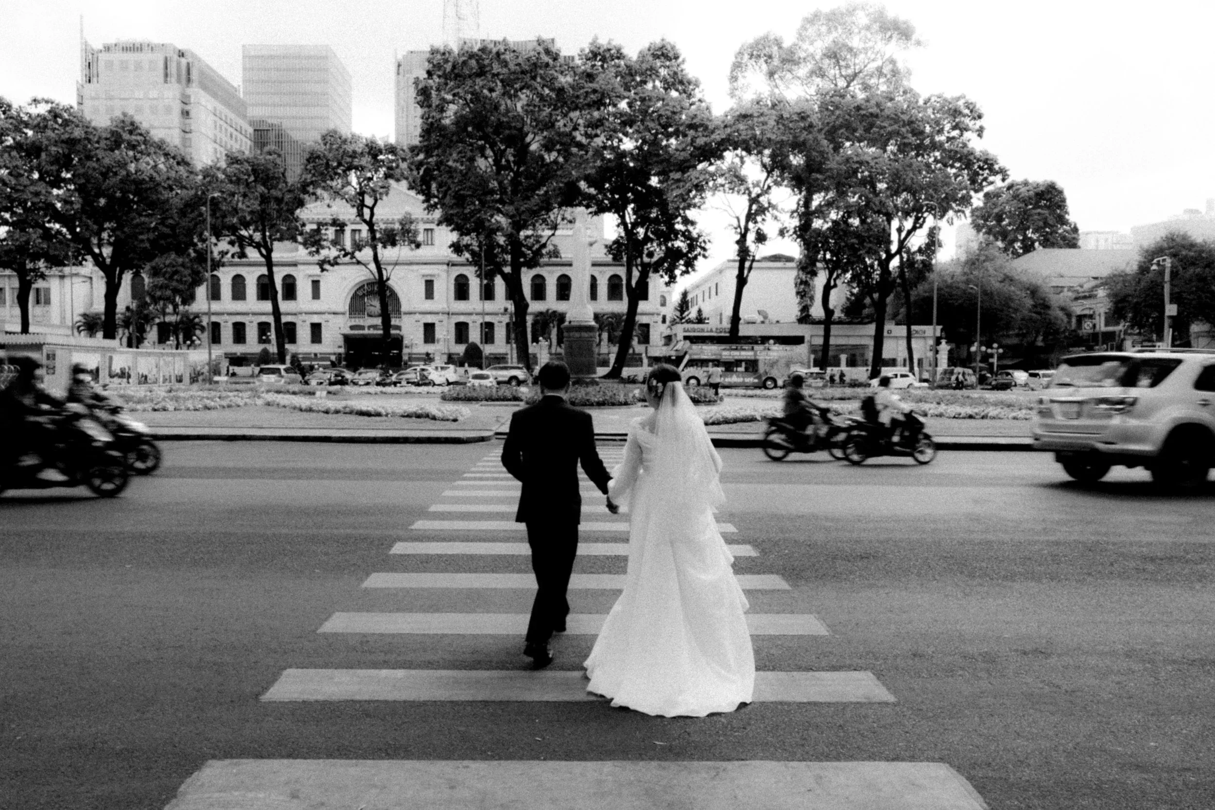 Hương & Đức, Pre-wedding in Sài Gòn — Pham Si Luan Photography (20)