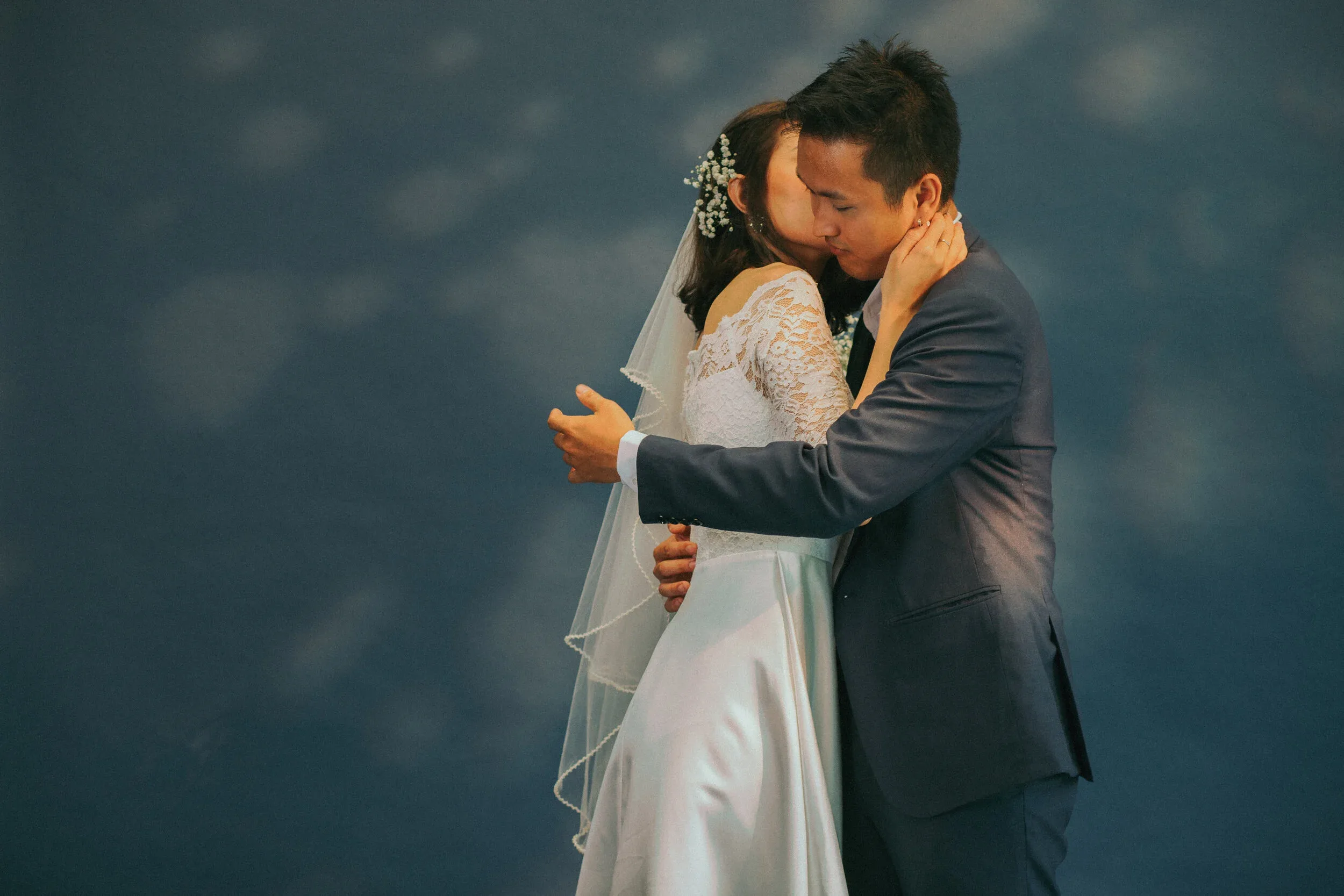 Linh & Quỳnh, Pre-wedding in Sài Gòn — Pham Si Luan Photography (3)