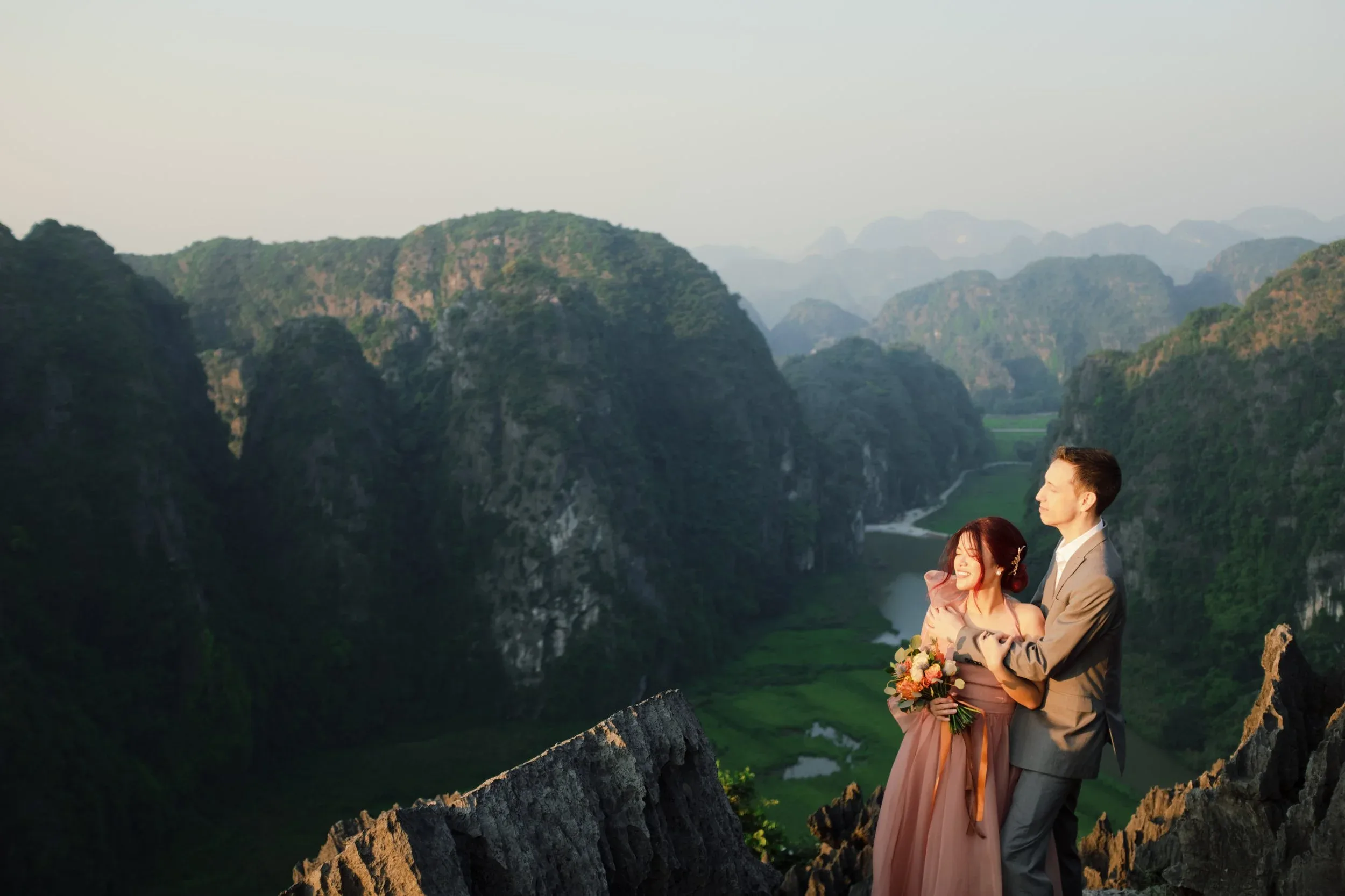 Mia & Felipe, Pre-wedding Session in Ninh Bình — Pham Si Luan Photography (5)
