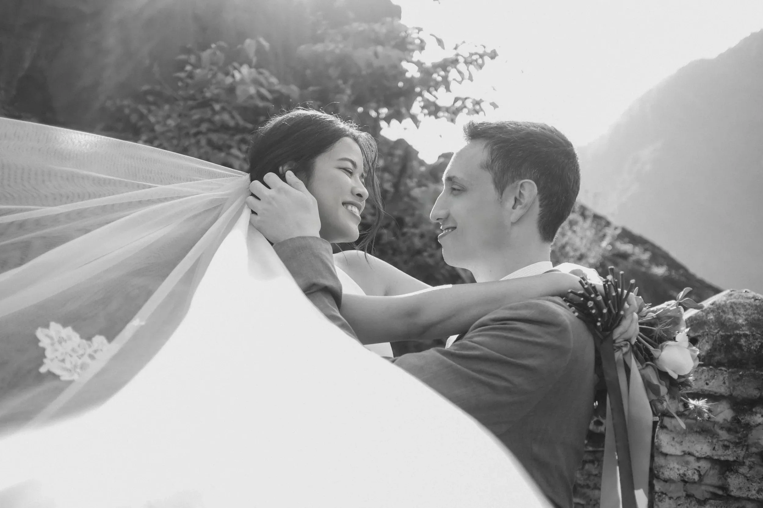 Mia & Felipe, Pre-wedding Session in Ninh Bình — Pham Si Luan Photography (9)