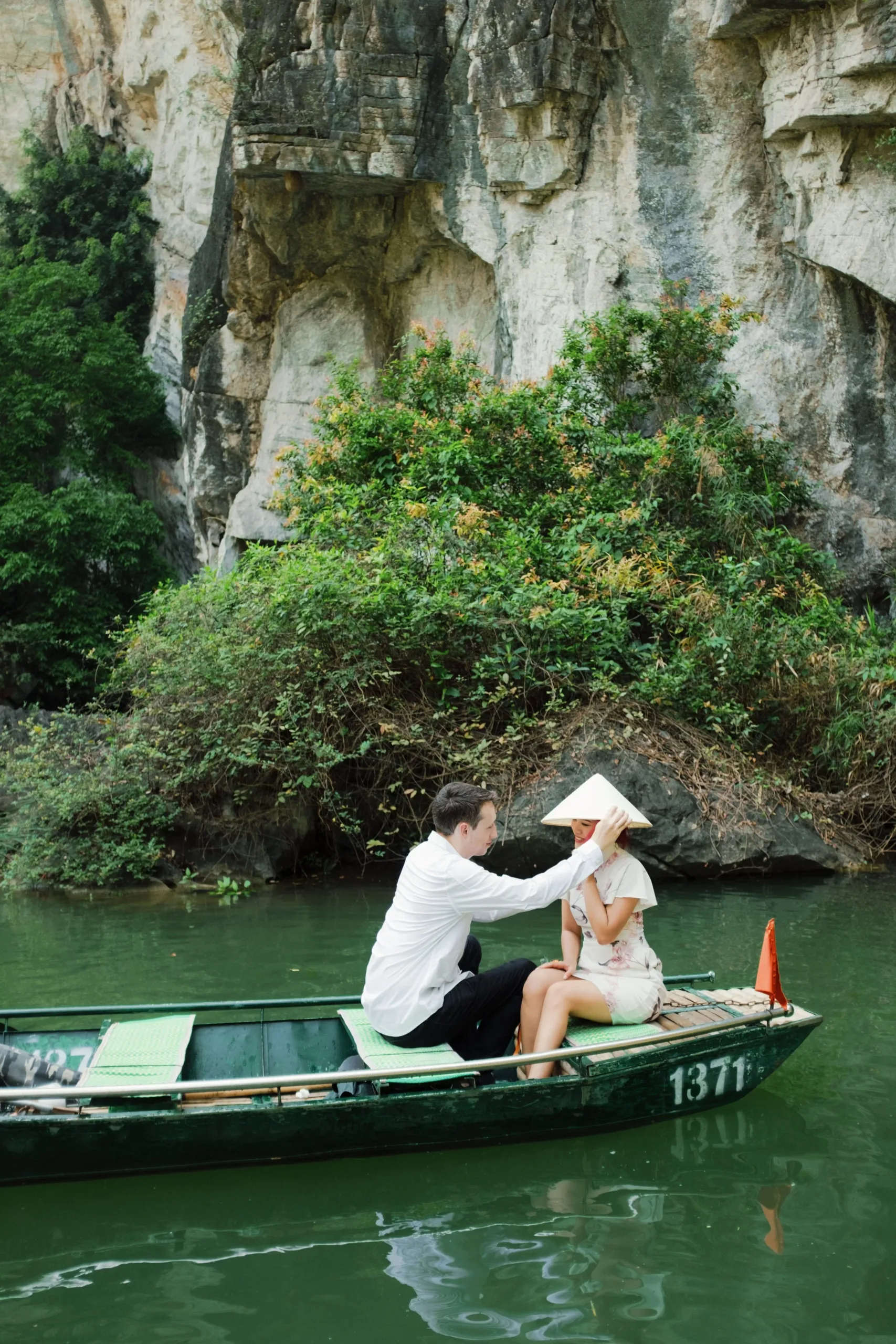 Mia & Felipe, Pre-wedding Session in Ninh Bình — Pham Si Luan Photography (11)