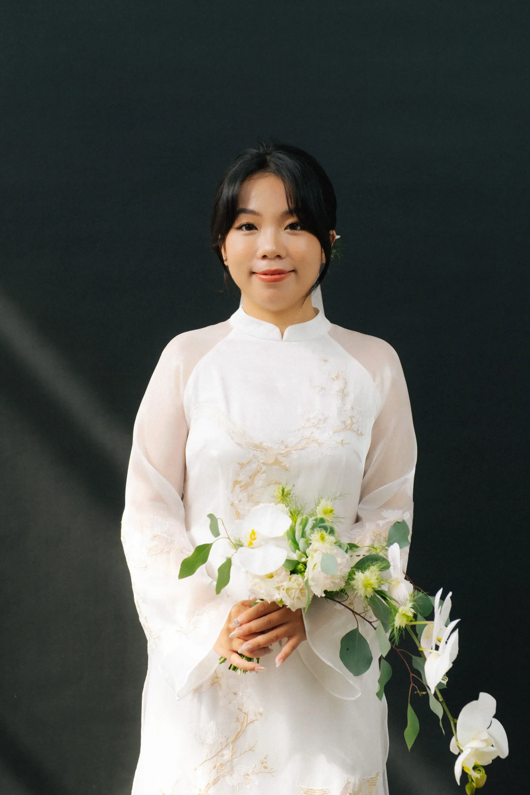 Xuân & Hiếu, Minimalist & Artistic Studio Pre-wedding Session — Pham Si Luan Photography (3)