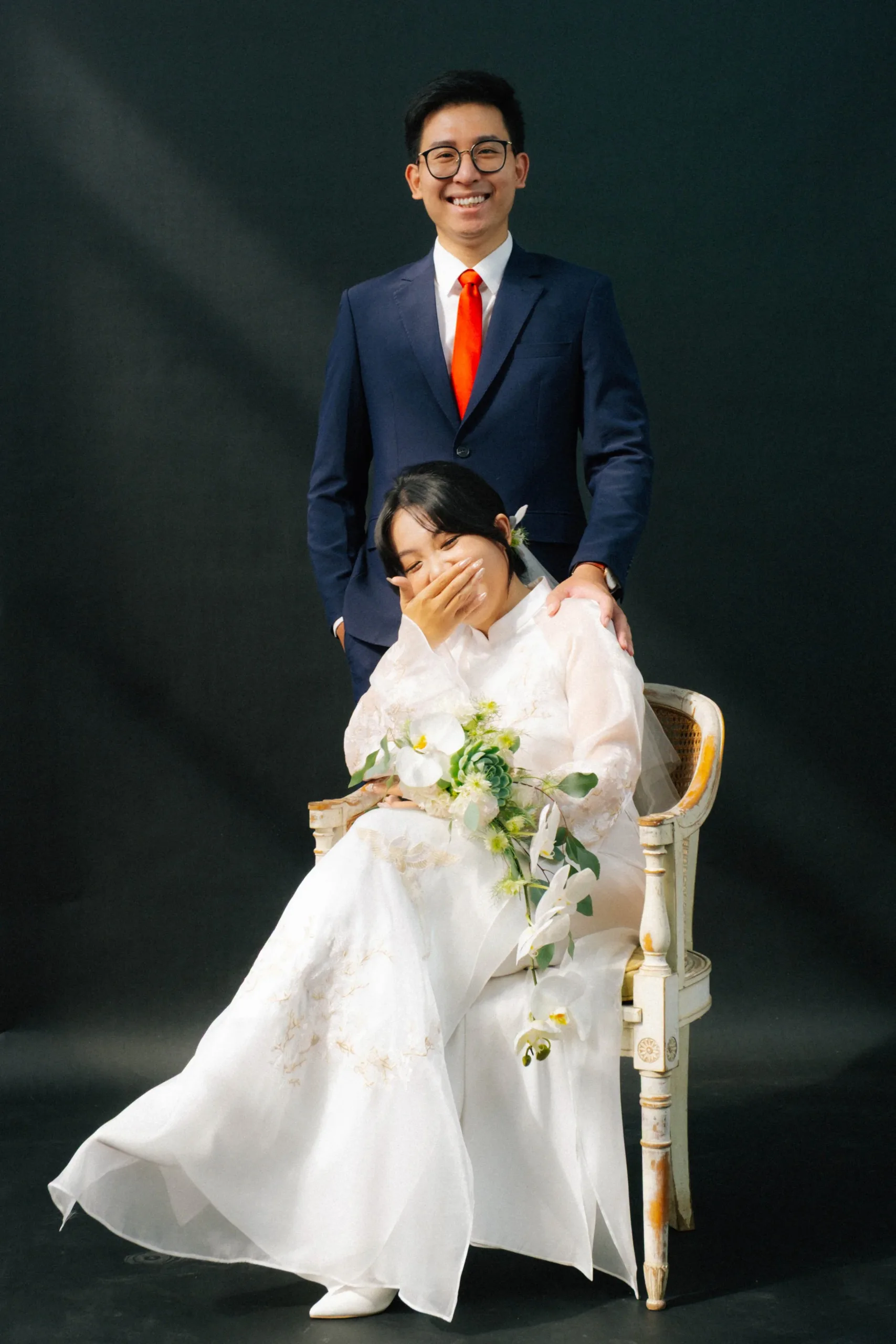 Xuân & Hiếu, Minimalist & Artistic Studio Pre-wedding Session — Pham Si Luan Photography (9)