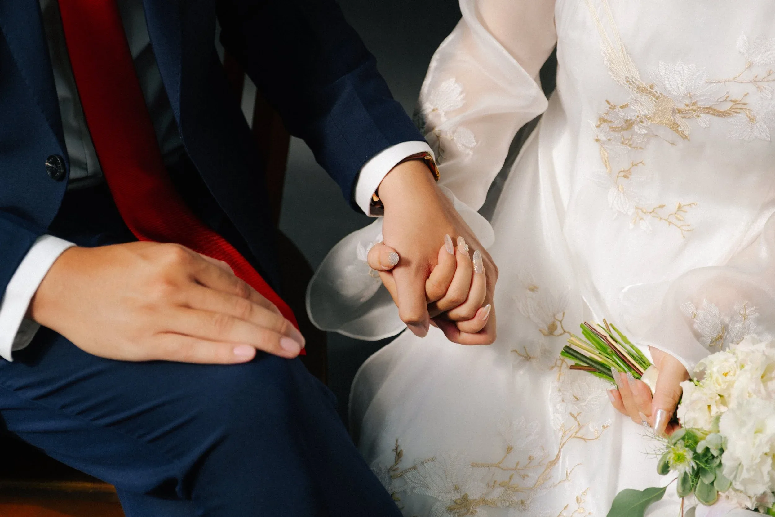 Xuân & Hiếu, Minimalist & Artistic Studio Pre-wedding Session — Pham Si Luan Photography (14)