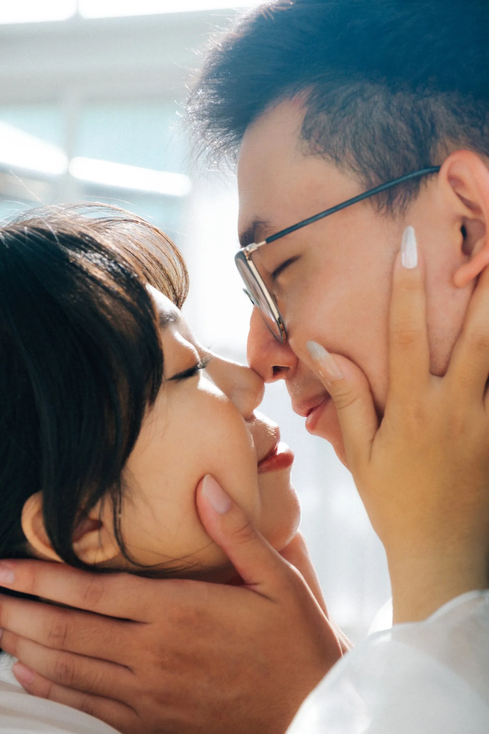 Xuân & Hiếu, Minimalist & Artistic Studio Pre-wedding Session — Pham Si Luan Photography (27)