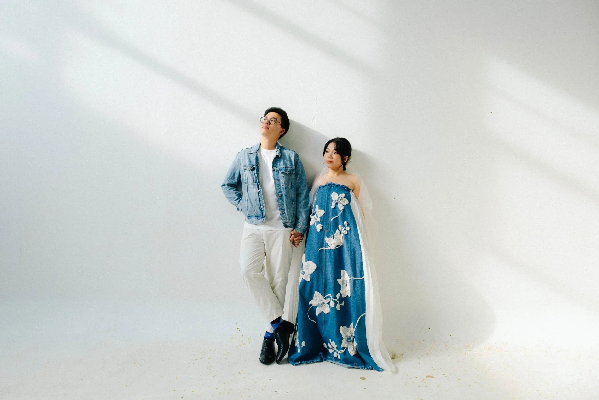 Xuân & Hiếu, Minimalist & Artistic Studio Pre-wedding Session — Pham Si Luan Photography (30)