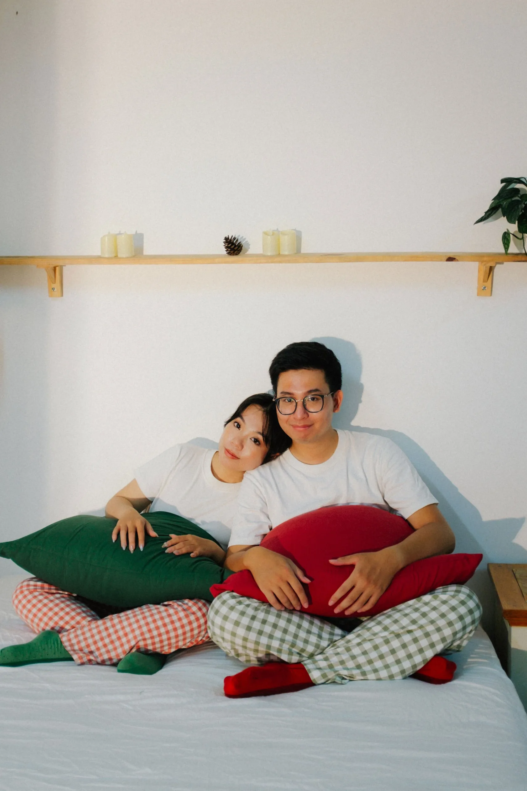 Xuân & Hiếu, Minimalist & Artistic Studio Pre-wedding Session — Pham Si Luan Photography (41)