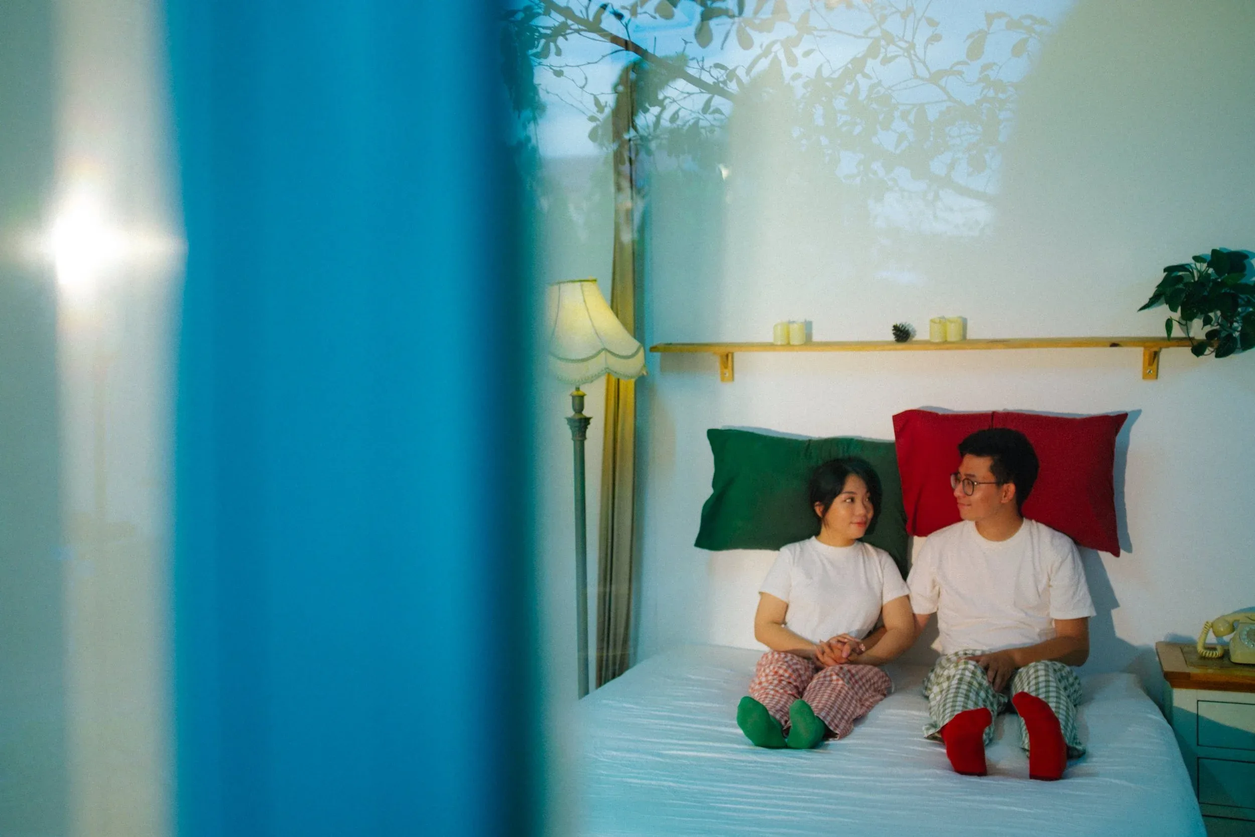 Xuân & Hiếu, Minimalist & Artistic Studio Pre-wedding Session — Pham Si Luan Photography (42)