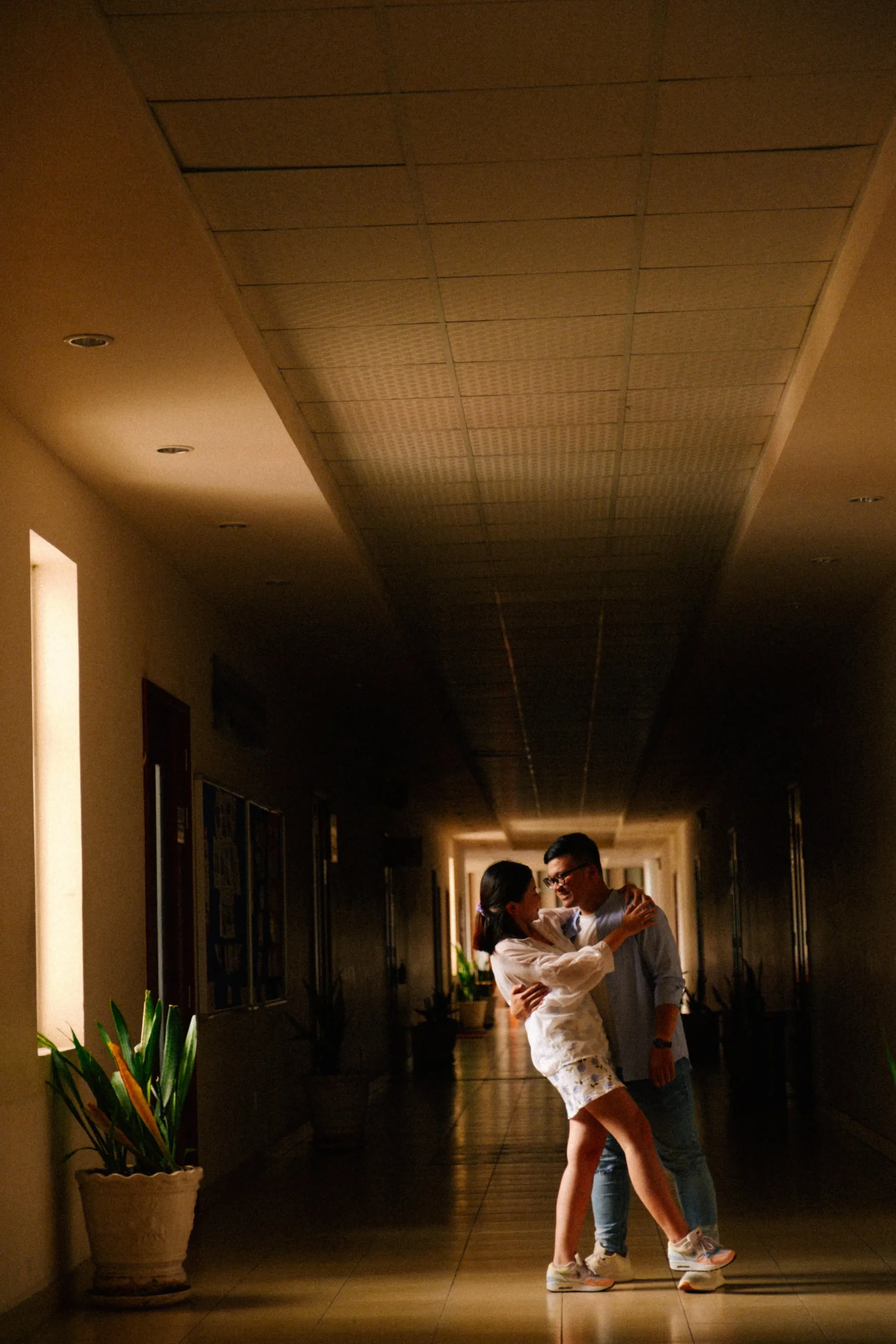 Thư & Tuấn, Pre-wedding at International University (IU) — Pham Si Luan Photography (94)