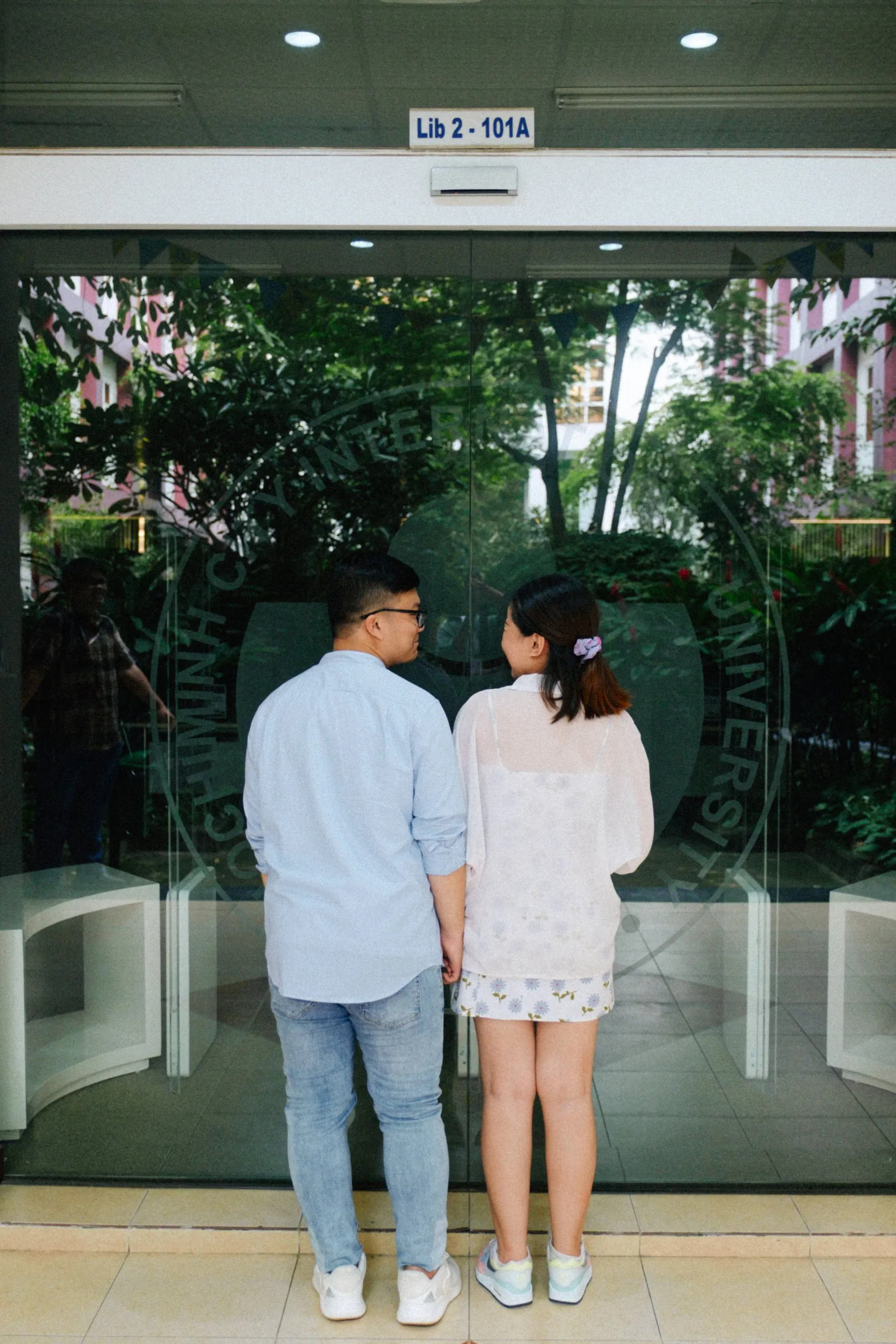 Thư & Tuấn, Pre-wedding at International University (IU) — Pham Si Luan Photography (96)