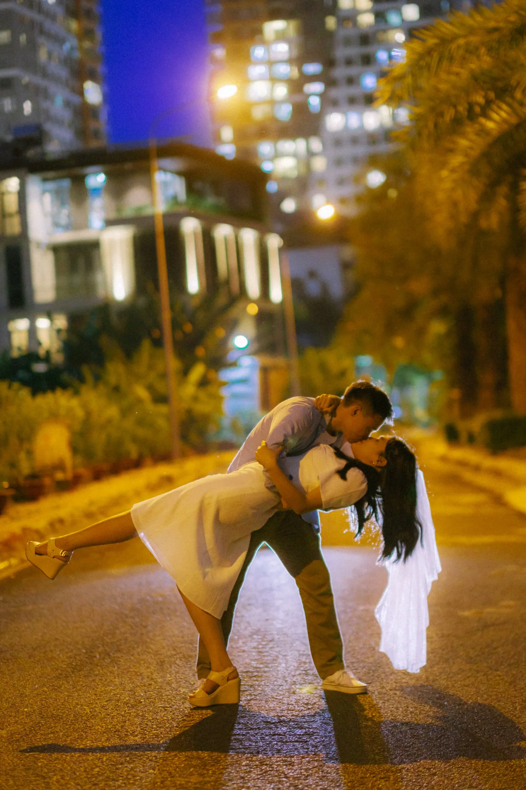 Thanh & Kaden, Pre-wedding in Sài Gòn — Pham Si Luan Photography (38)