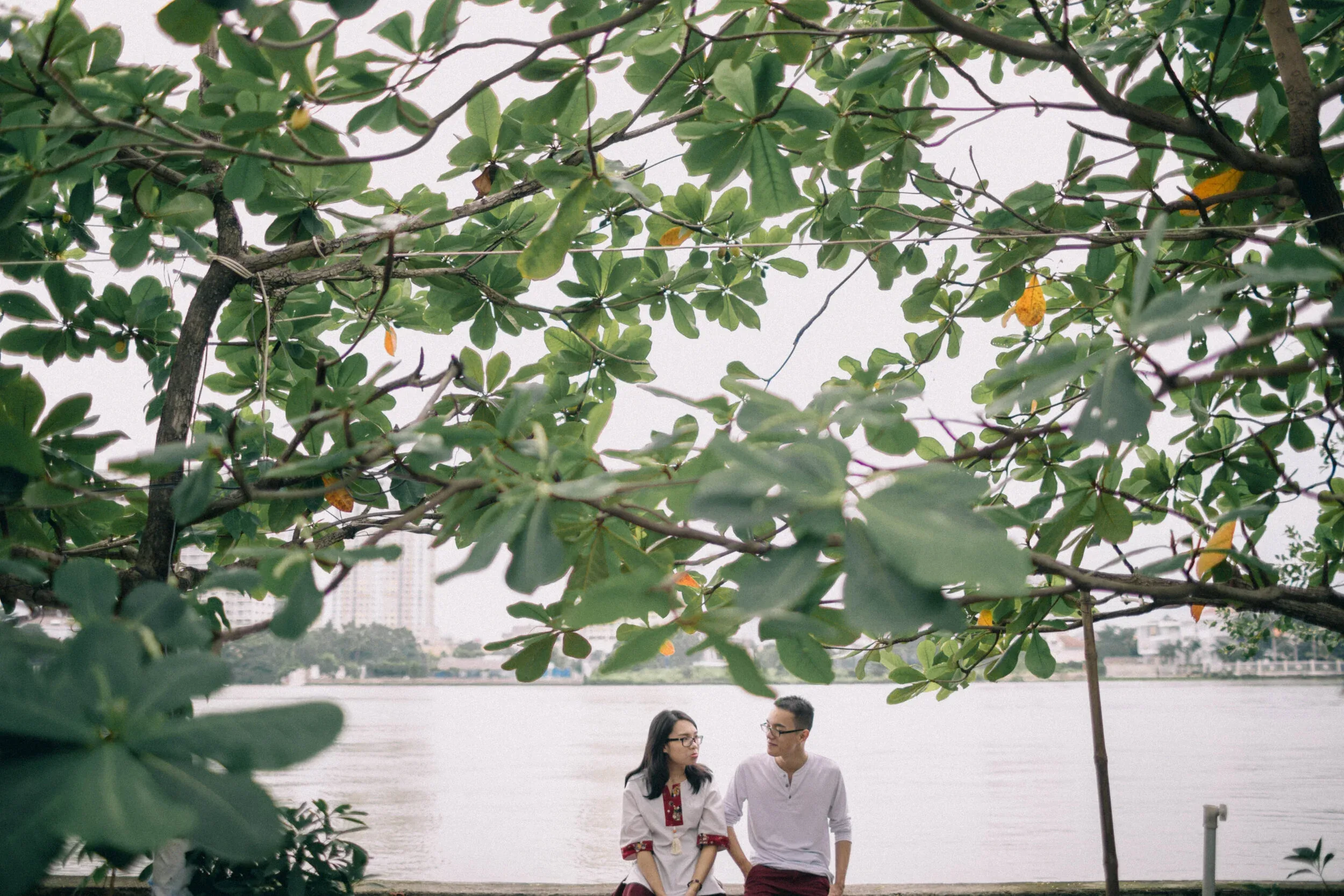 Thảo & Dũng, Couple in Sài Gòn — Pham Si Luan Photography (13)