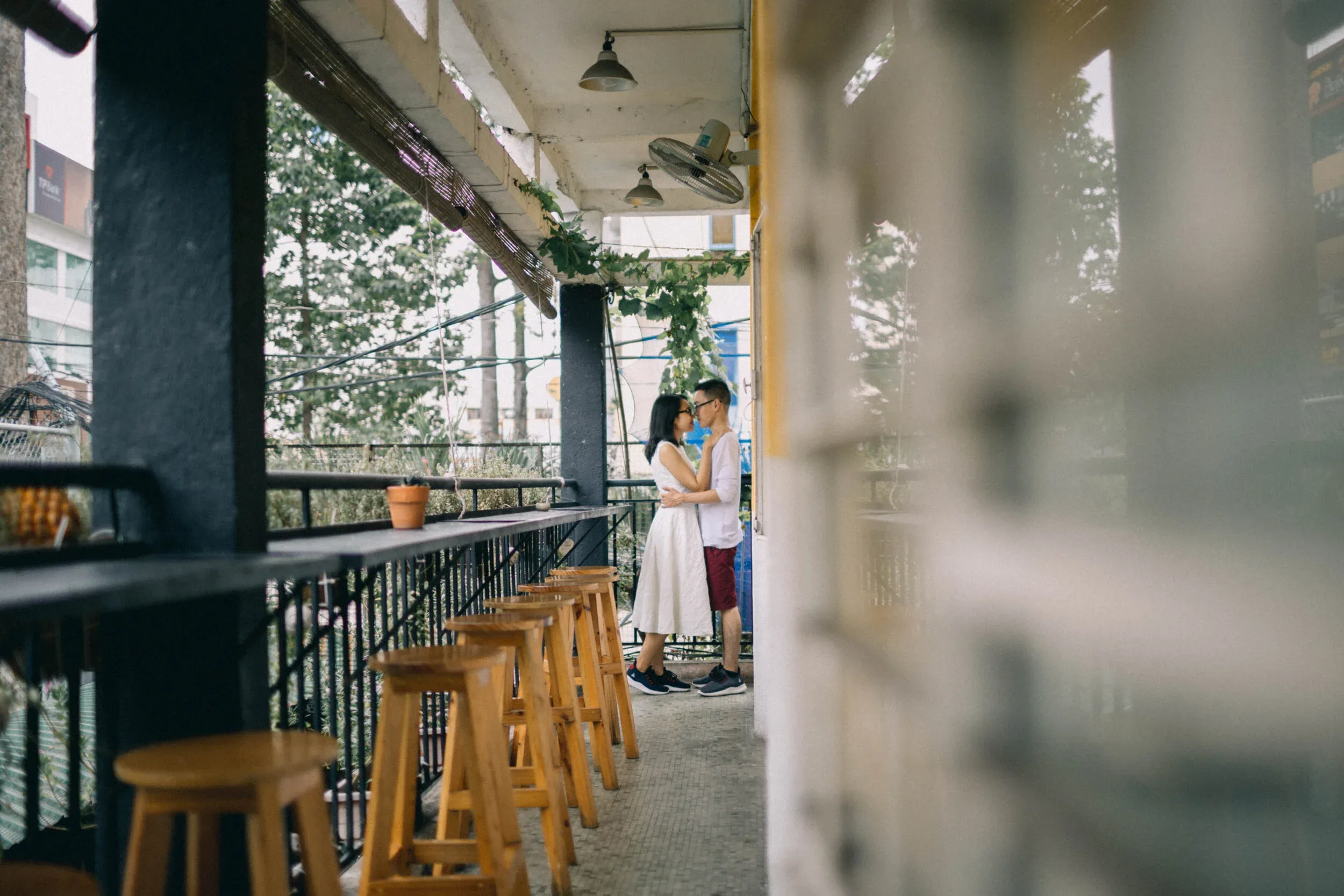 Thảo & Dũng, Couple in Sài Gòn — Pham Si Luan Photography (25)