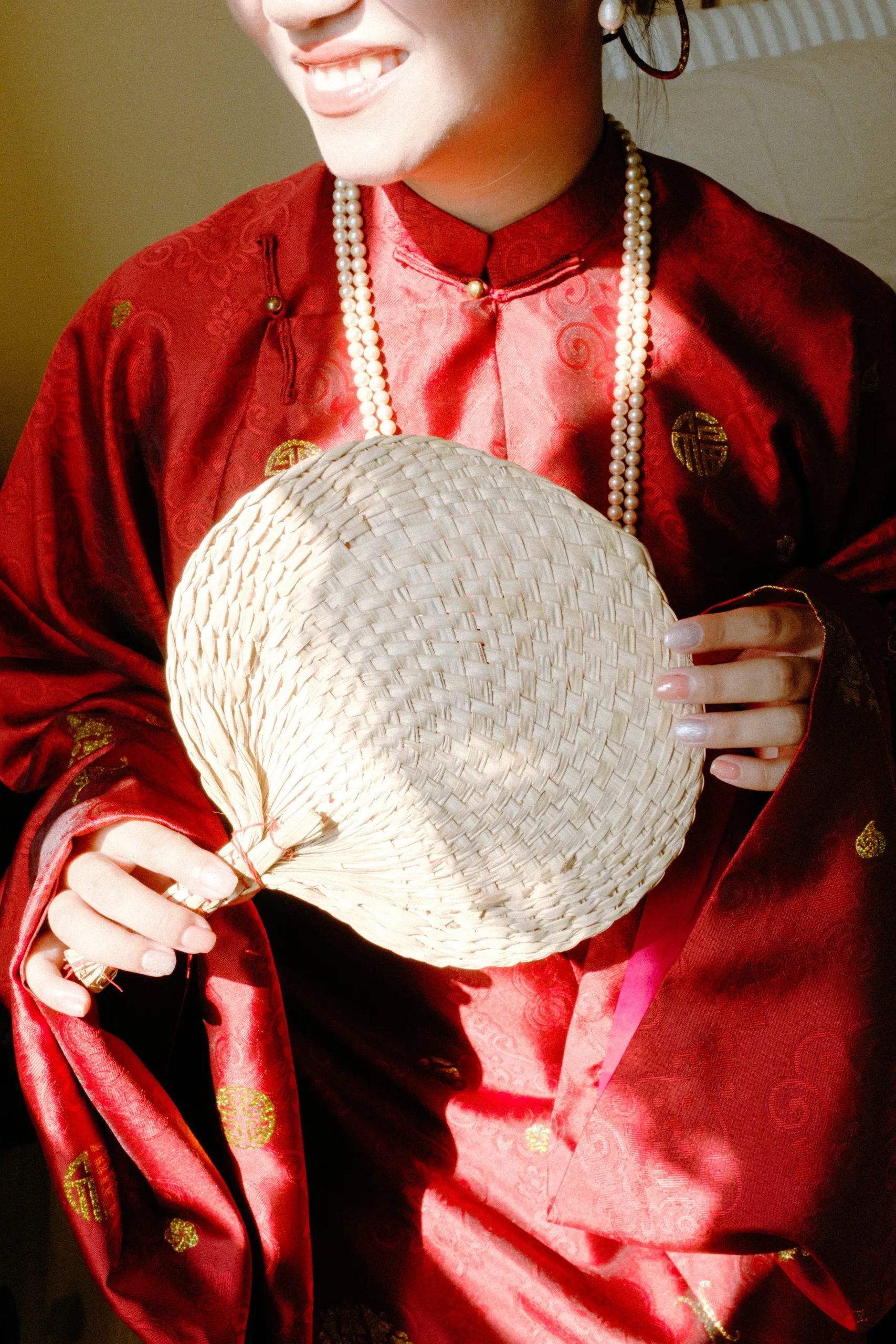 Thảo & Lâm, Pre-wedding Session at Home in Sài Gòn — Pham Si Luan Photography (14)