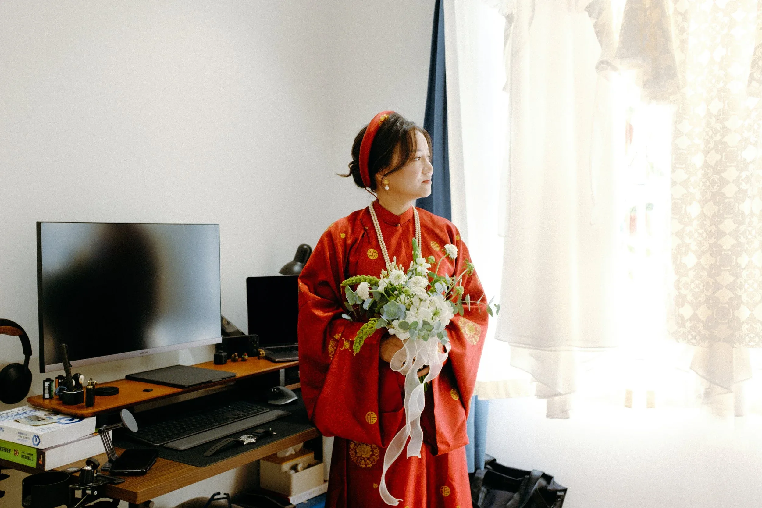 Thảo & Lâm, Pre-wedding Session at Home in Sài Gòn — Pham Si Luan Photography (17)