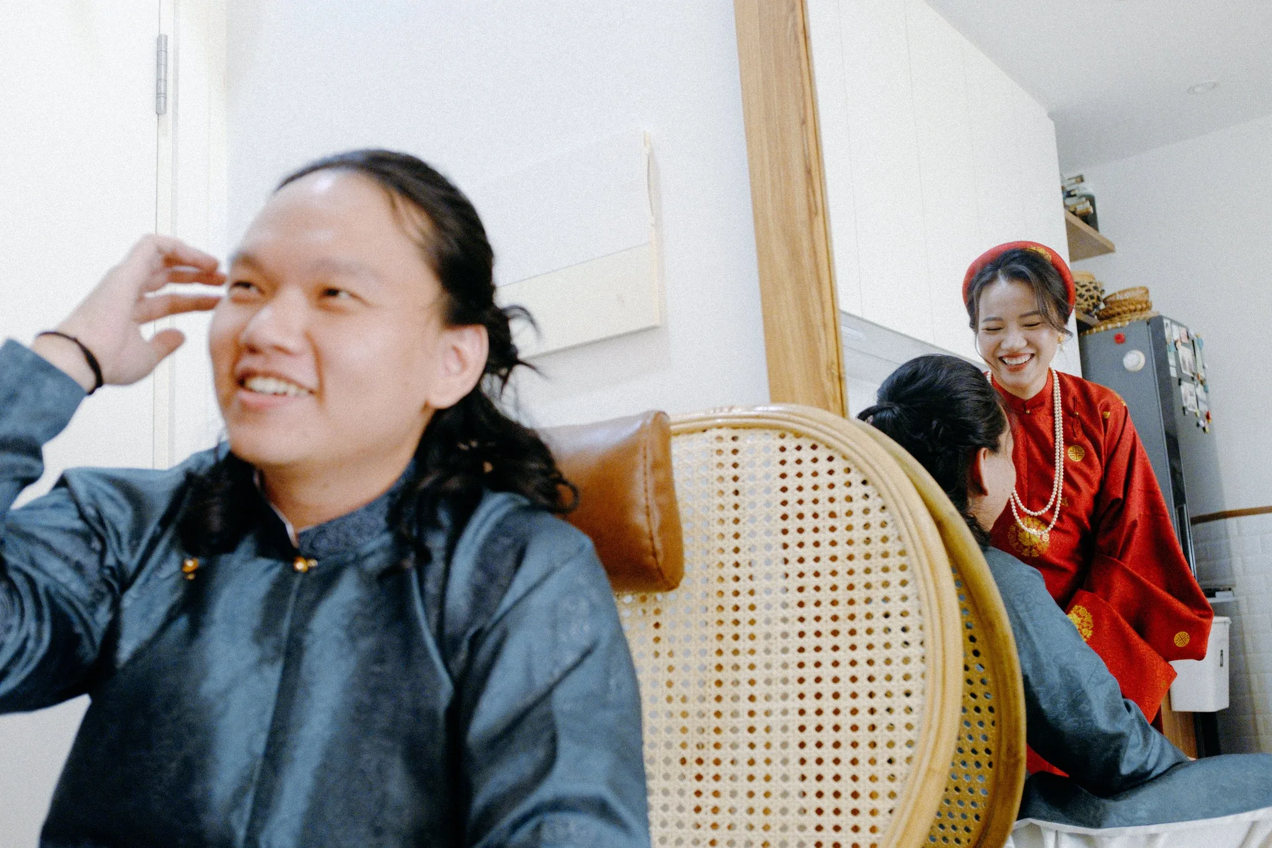 Thảo & Lâm, Pre-wedding Session at Home in Sài Gòn — Pham Si Luan Photography (22)
