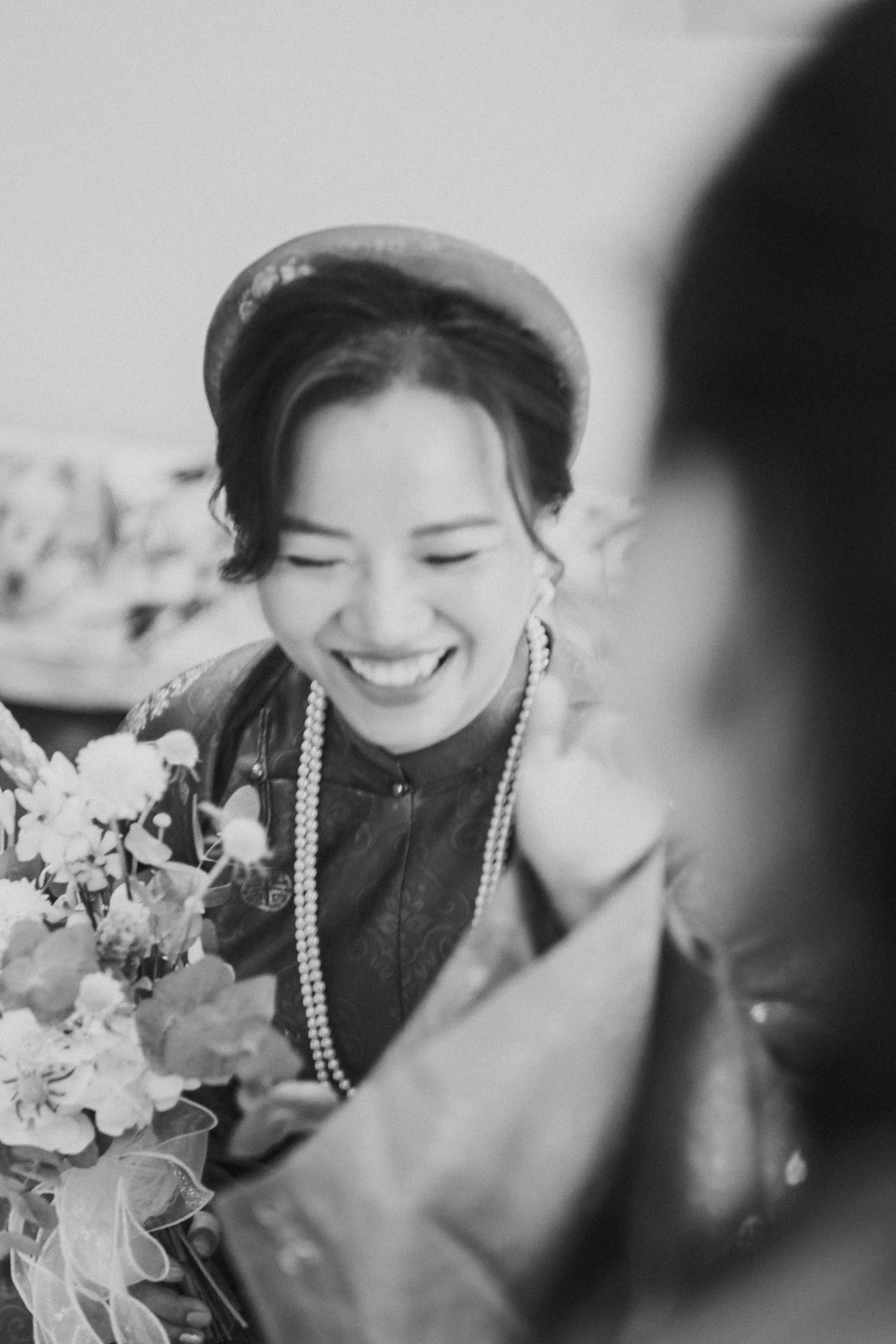 Thảo & Lâm, Pre-wedding Session at Home in Sài Gòn — Pham Si Luan Photography (39)