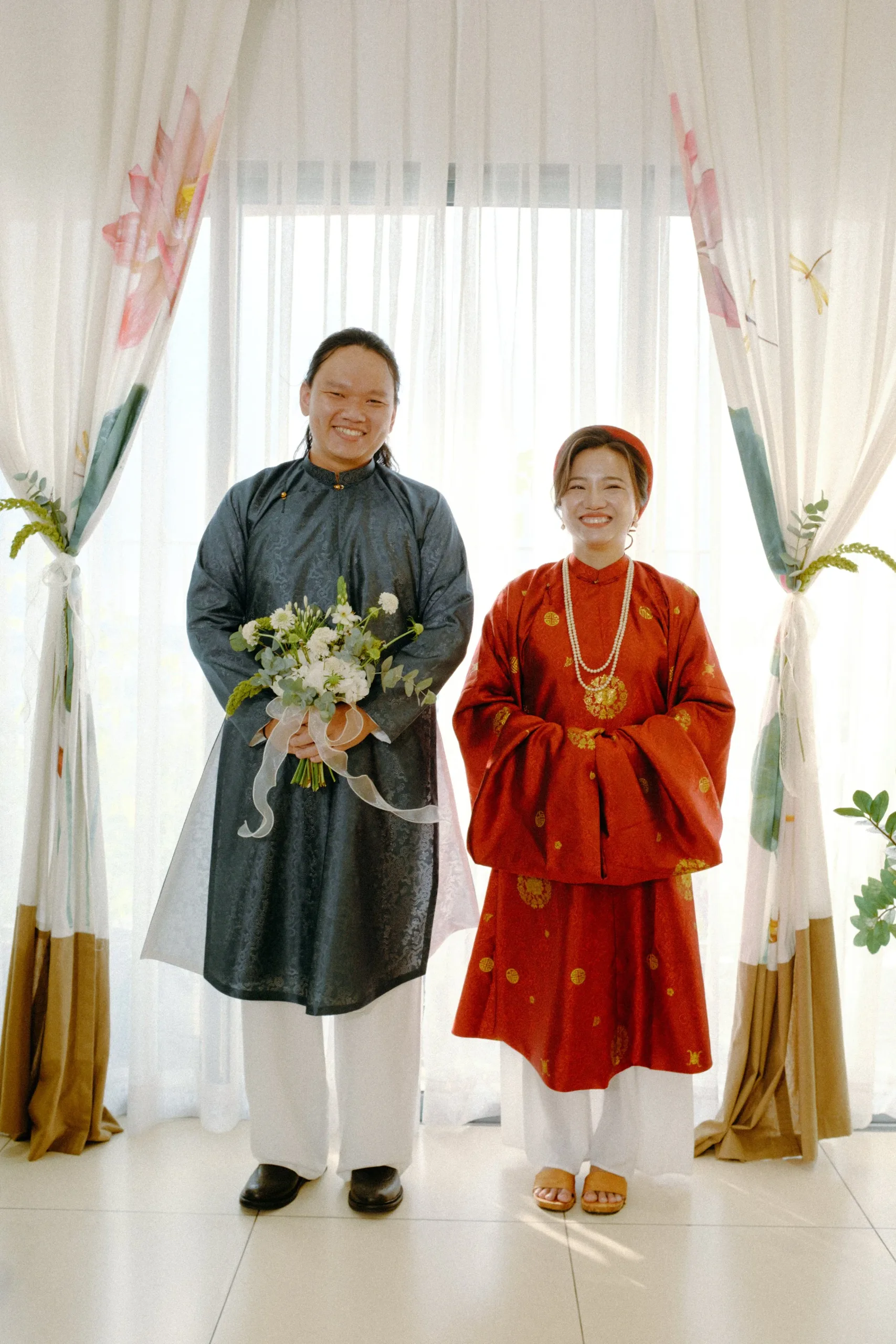 Thảo & Lâm, Pre-wedding Session at Home in Sài Gòn — Pham Si Luan Photography (56)