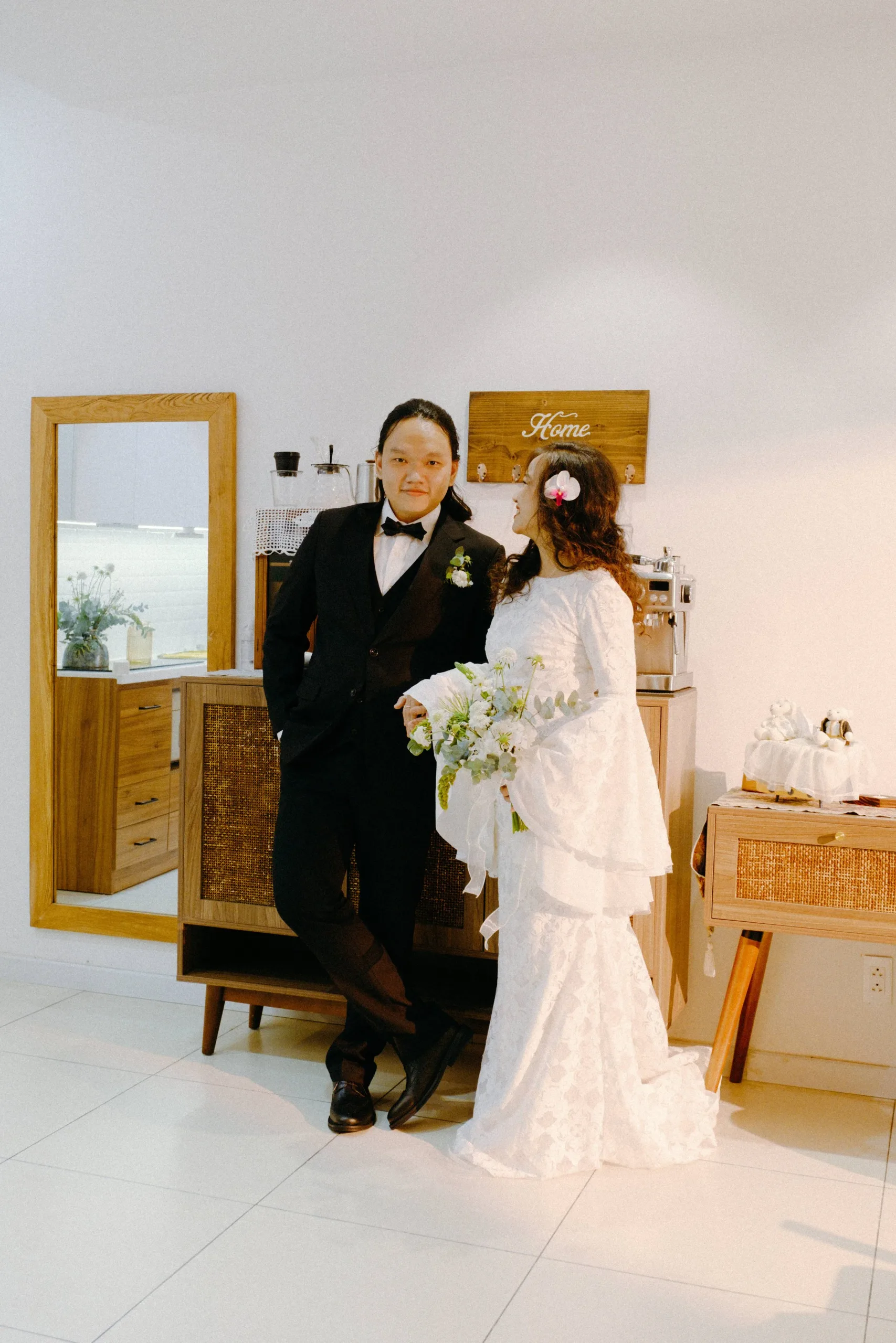 Thảo & Lâm, Pre-wedding Session at Home in Sài Gòn — Pham Si Luan Photography (78)