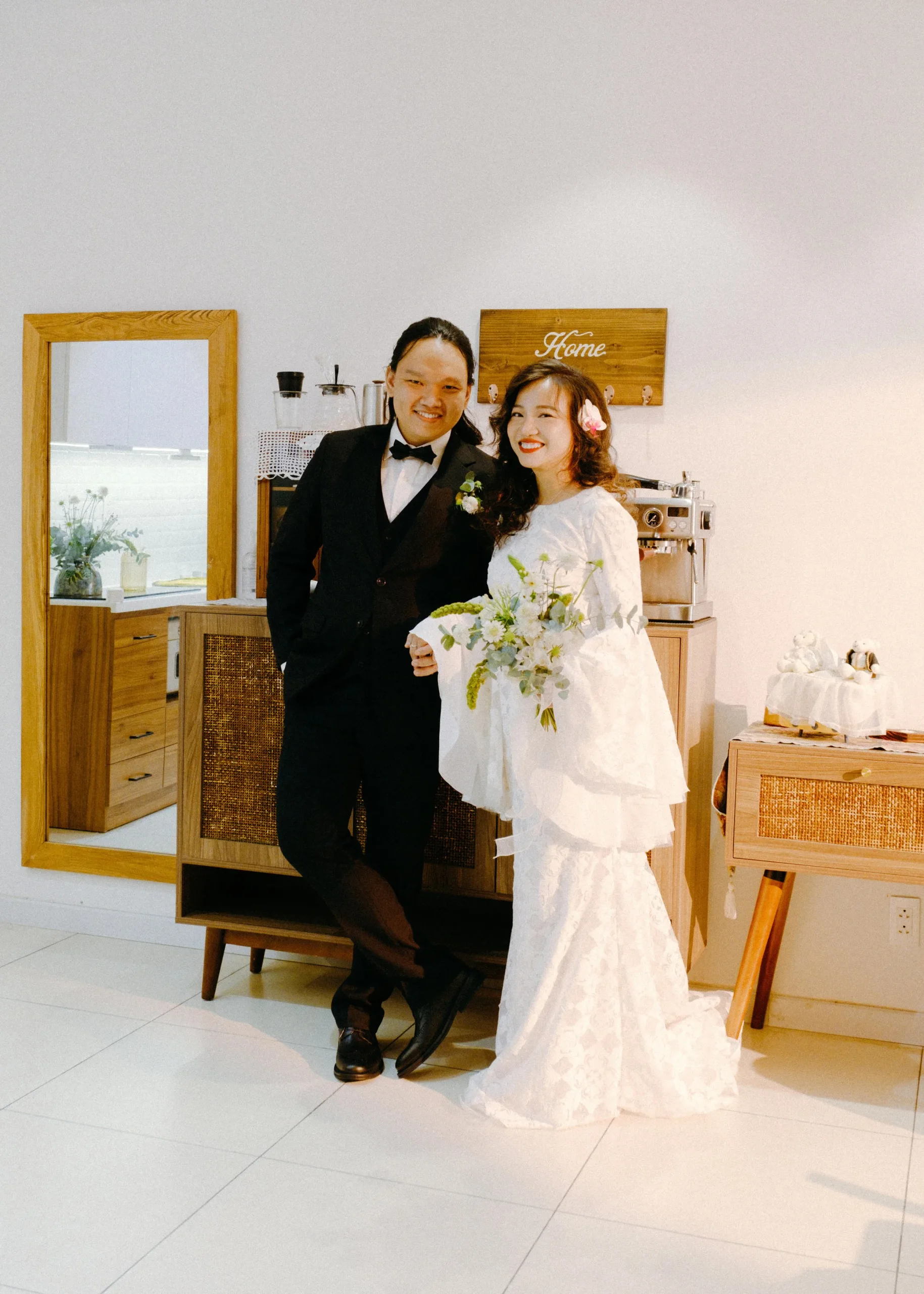 Thảo & Lâm, Pre-wedding Session at Home in Sài Gòn — Pham Si Luan Photography (79)