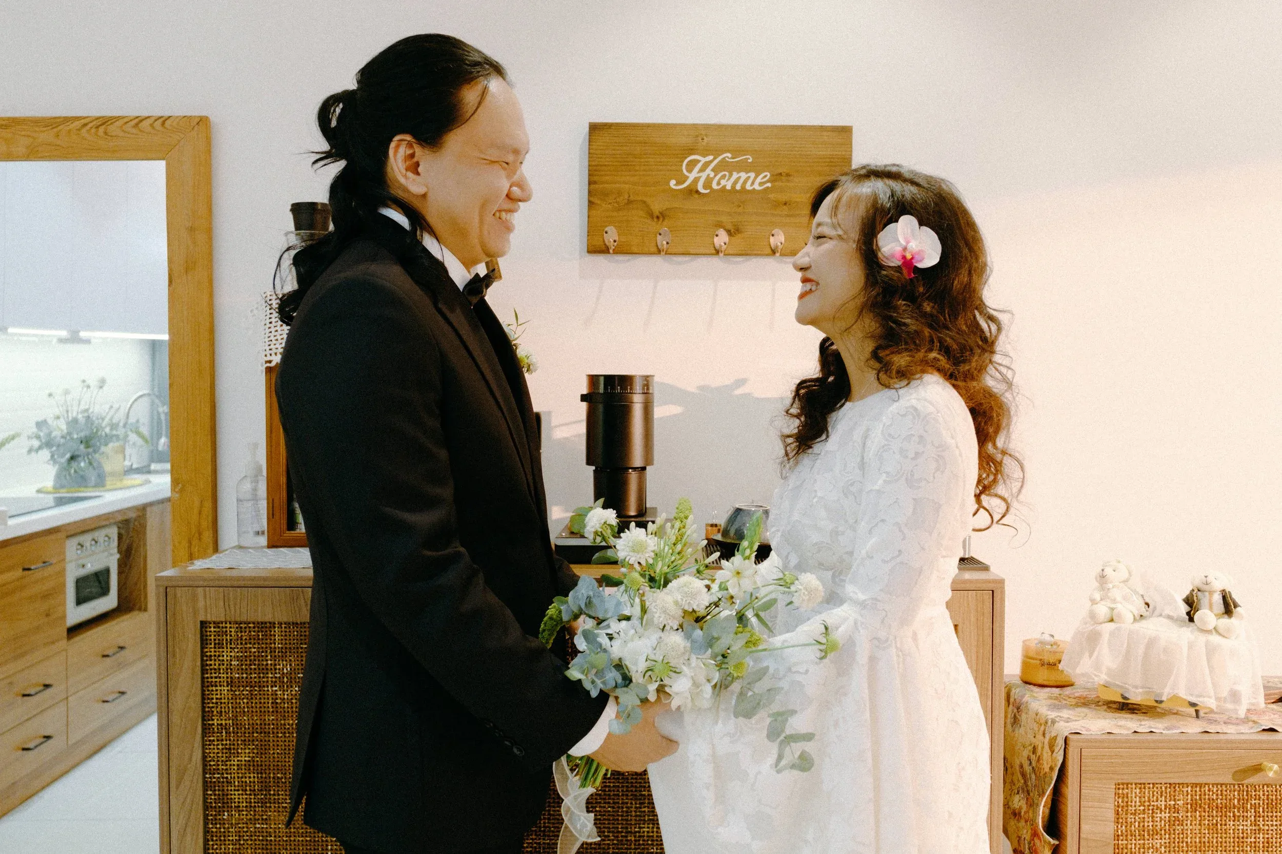 Thảo & Lâm, Pre-wedding Session at Home in Sài Gòn — Pham Si Luan Photography (81)