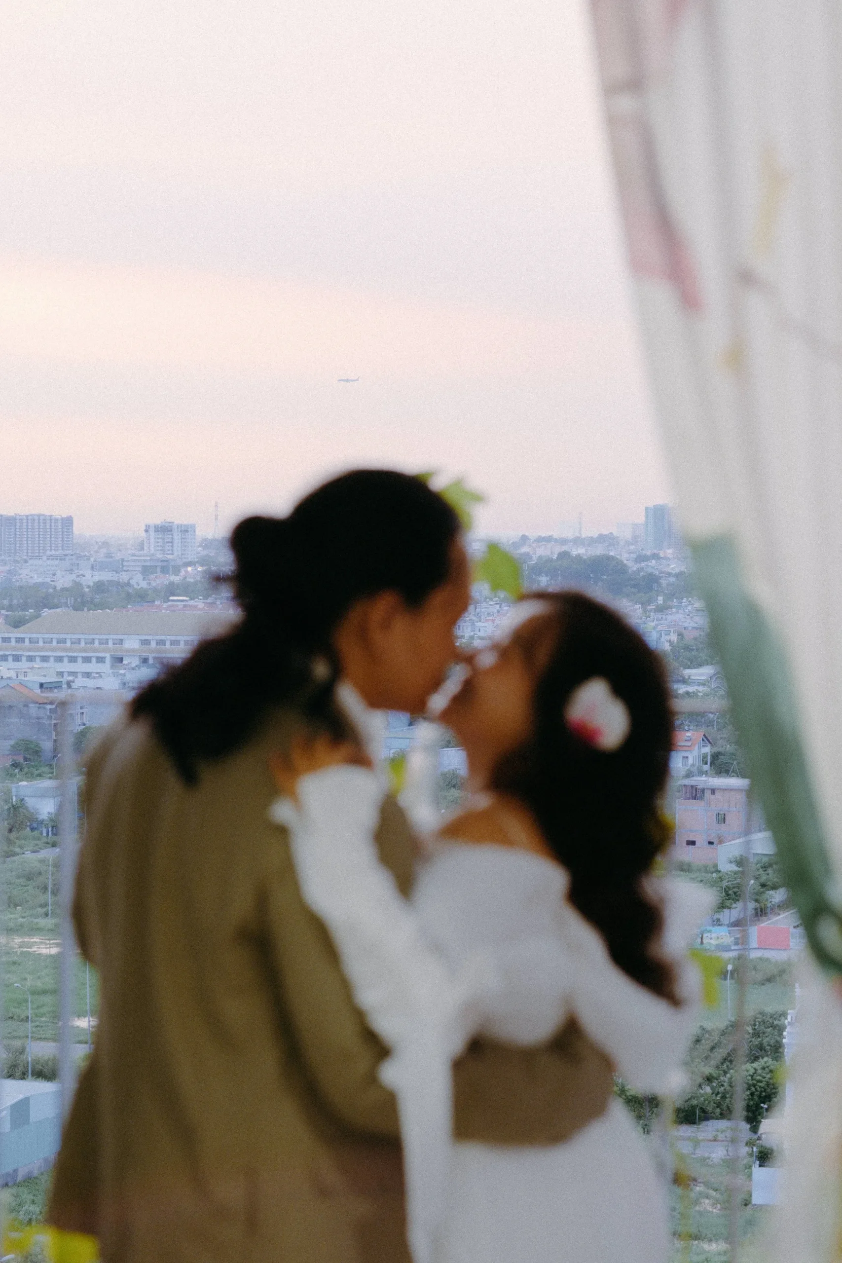 Thảo & Lâm, Pre-wedding Session at Home in Sài Gòn — Pham Si Luan Photography (103)