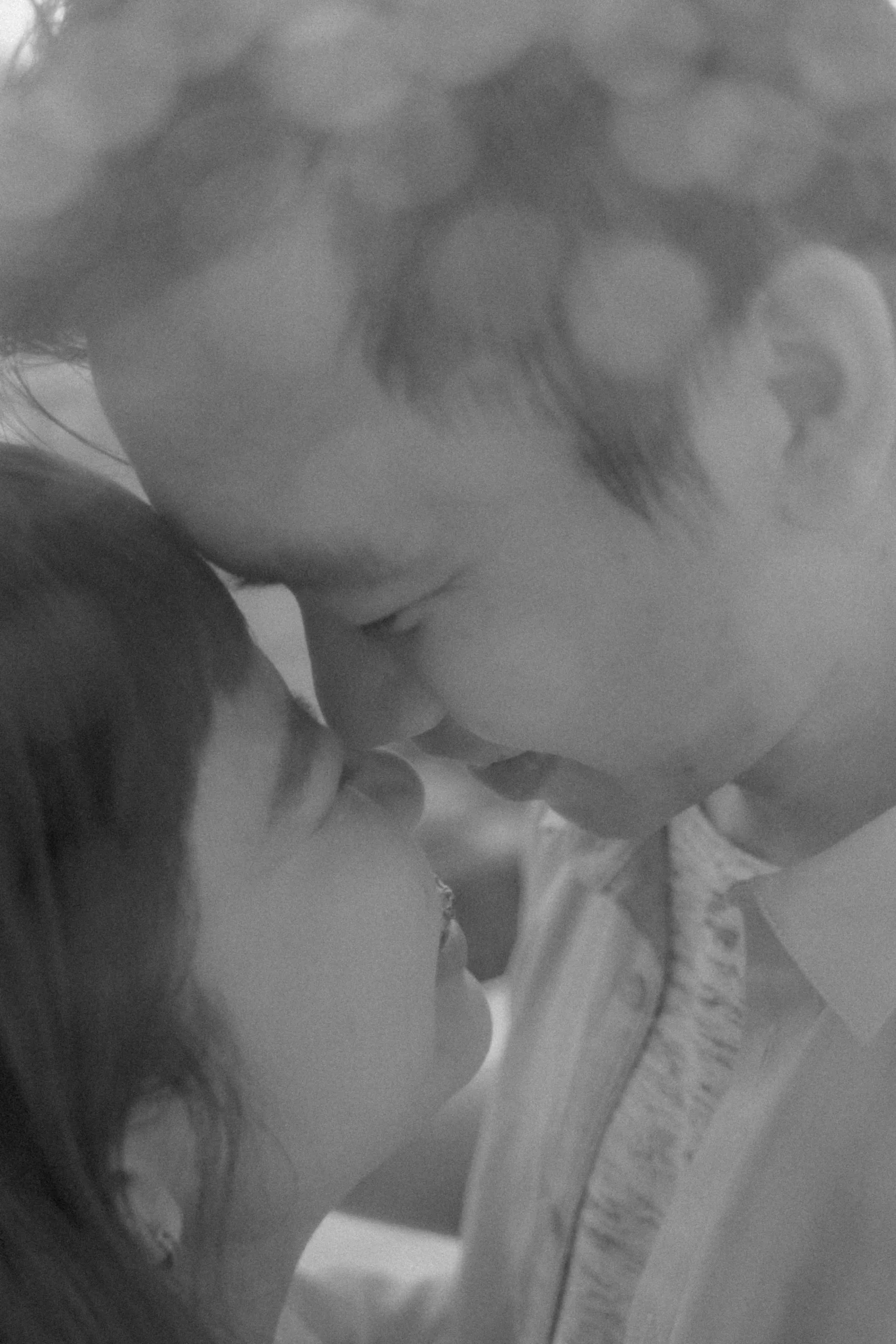 Vy & Chánh, Couple in Sài Gòn — Pham Si Luan Photography (10)
