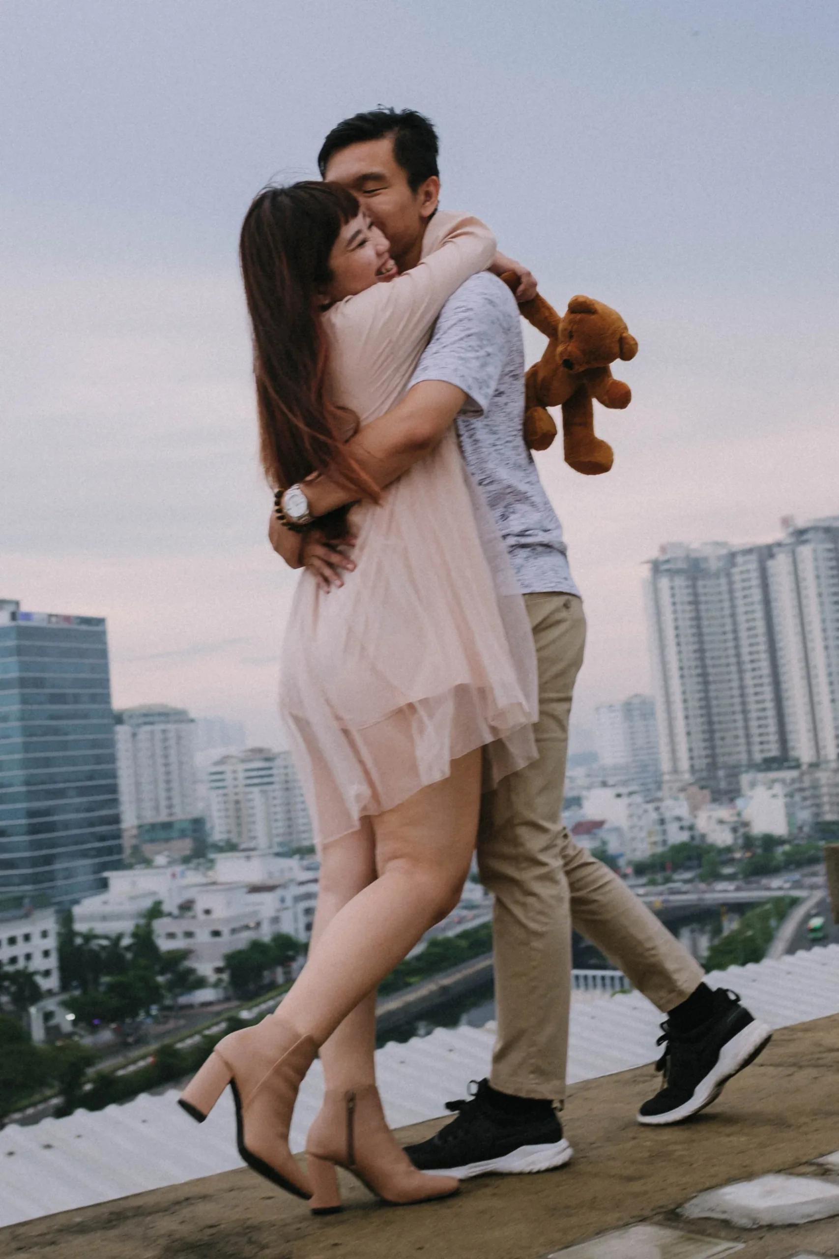 Vy & Chánh, Couple in Sài Gòn — Pham Si Luan Photography (21)
