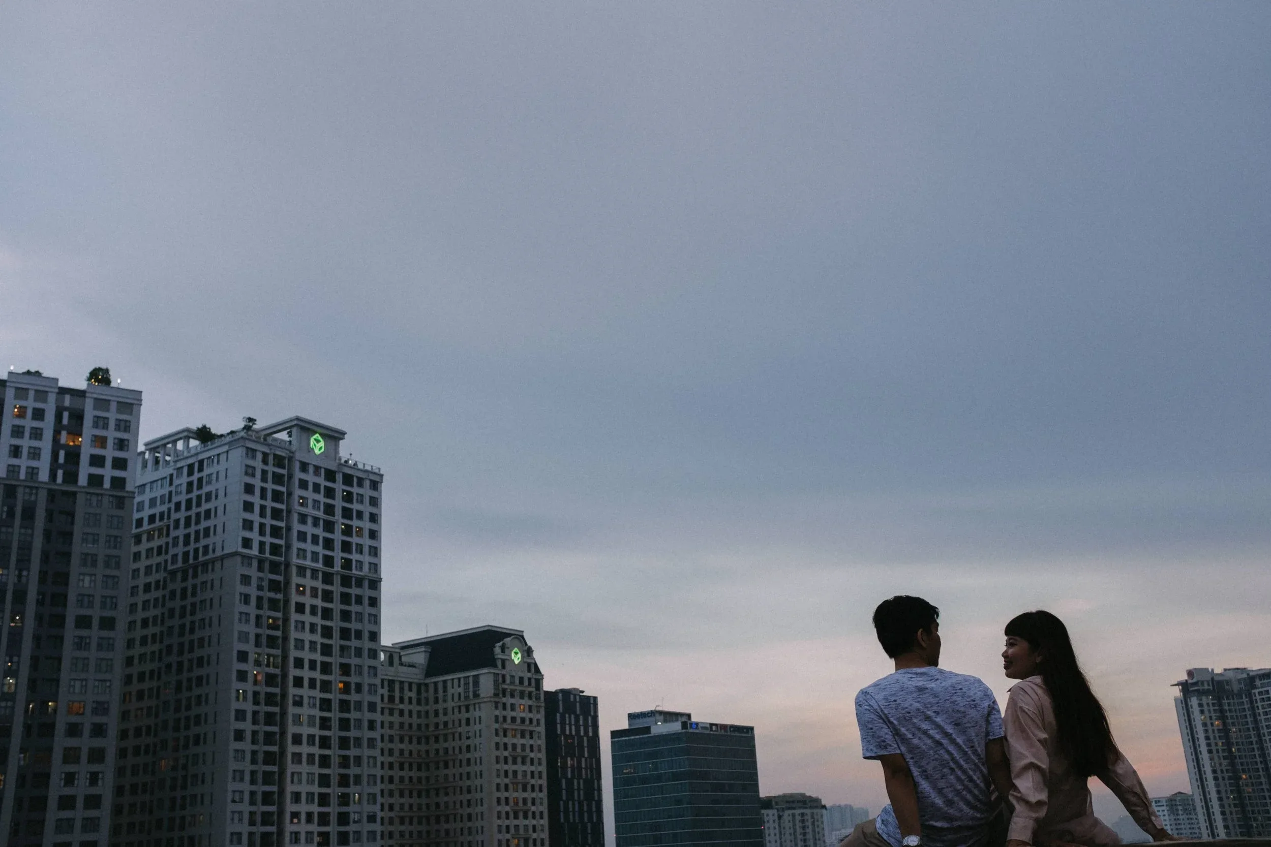 Vy & Chánh, Couple in Sài Gòn — Pham Si Luan Photography (29)