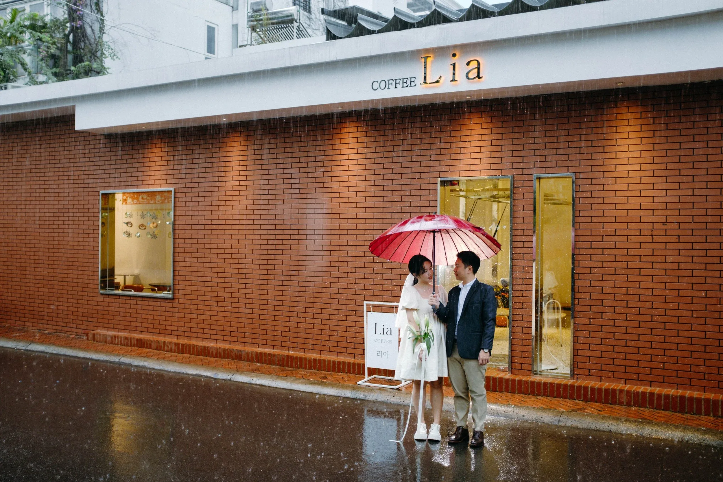 Vy & Thắng, Pre-wedding Session in Sài Gòn — Pham Si Luan Photography (12)