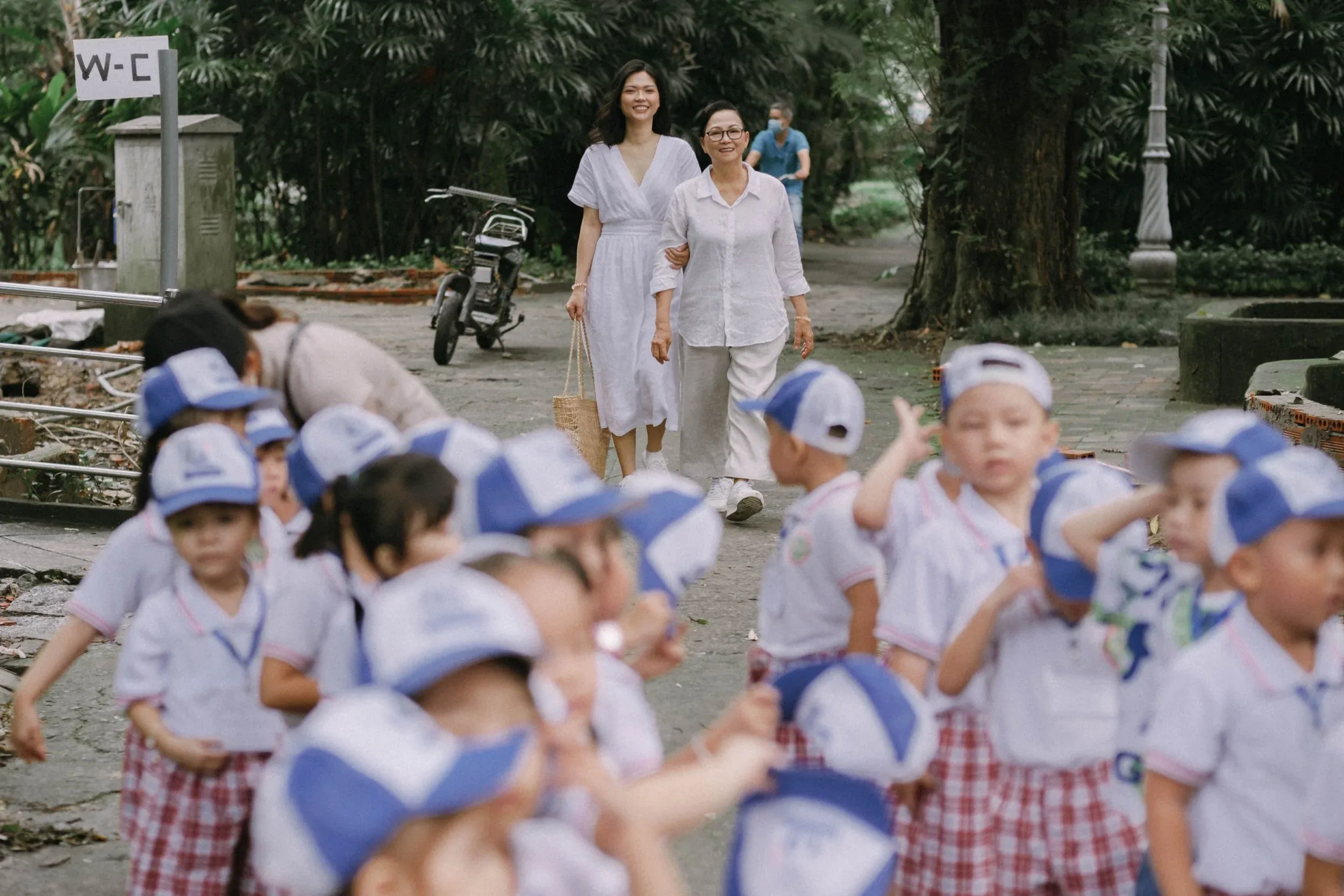 Chị Trang & Cô Năm — Pham Si Luan Photography (10)