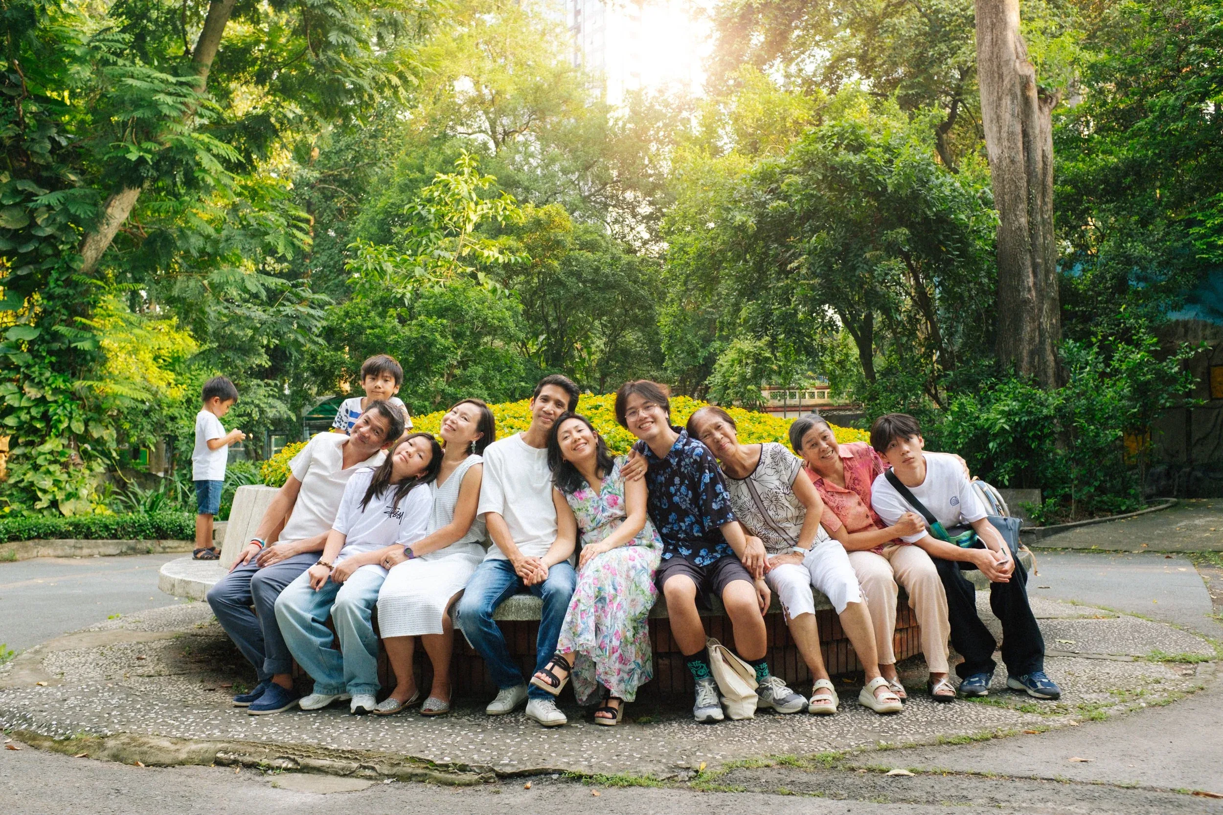 Family Photography for Visitors in Saigon (Zoo & Waterbus) — Pham Si Luan Photography (1)