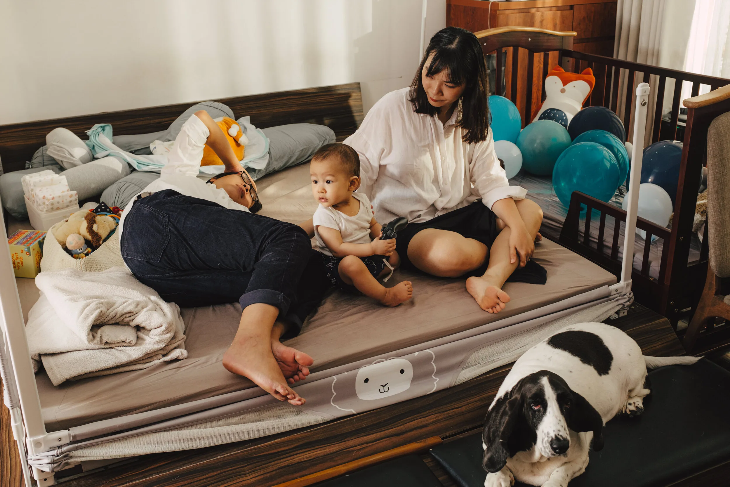 Joy Turning One, 1st Birthday Family Portrait Session — Pham Si Luan Photography (1)