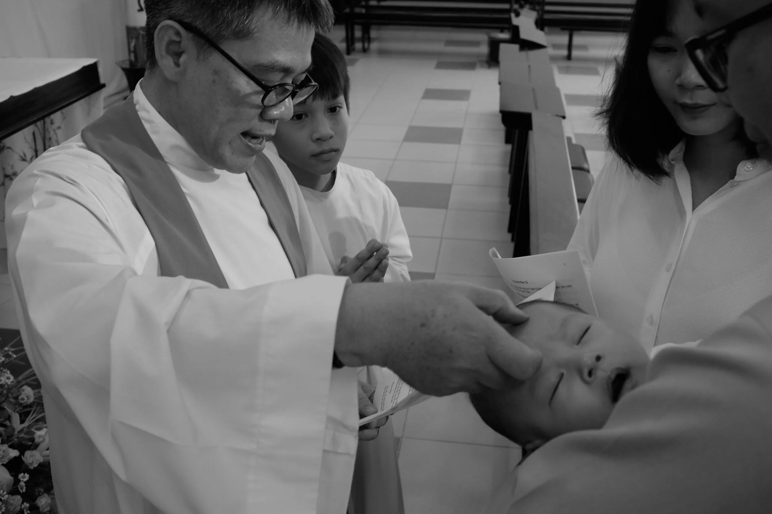 Joy's Christening in Sài Gòn — Pham Si Luan Photography (52)