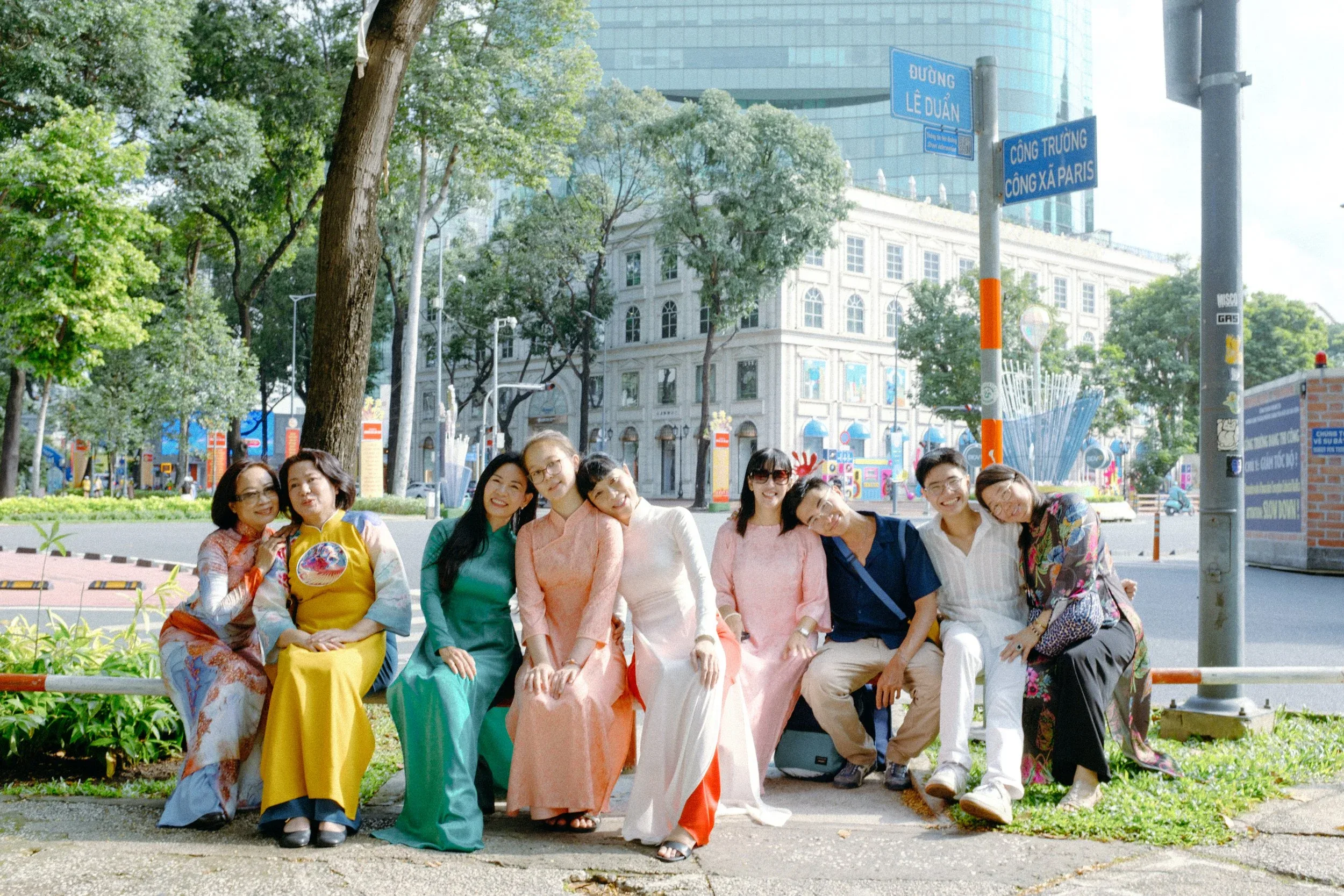 Tú, Khôi & Mẹs — Pham Si Luan Photography (1)