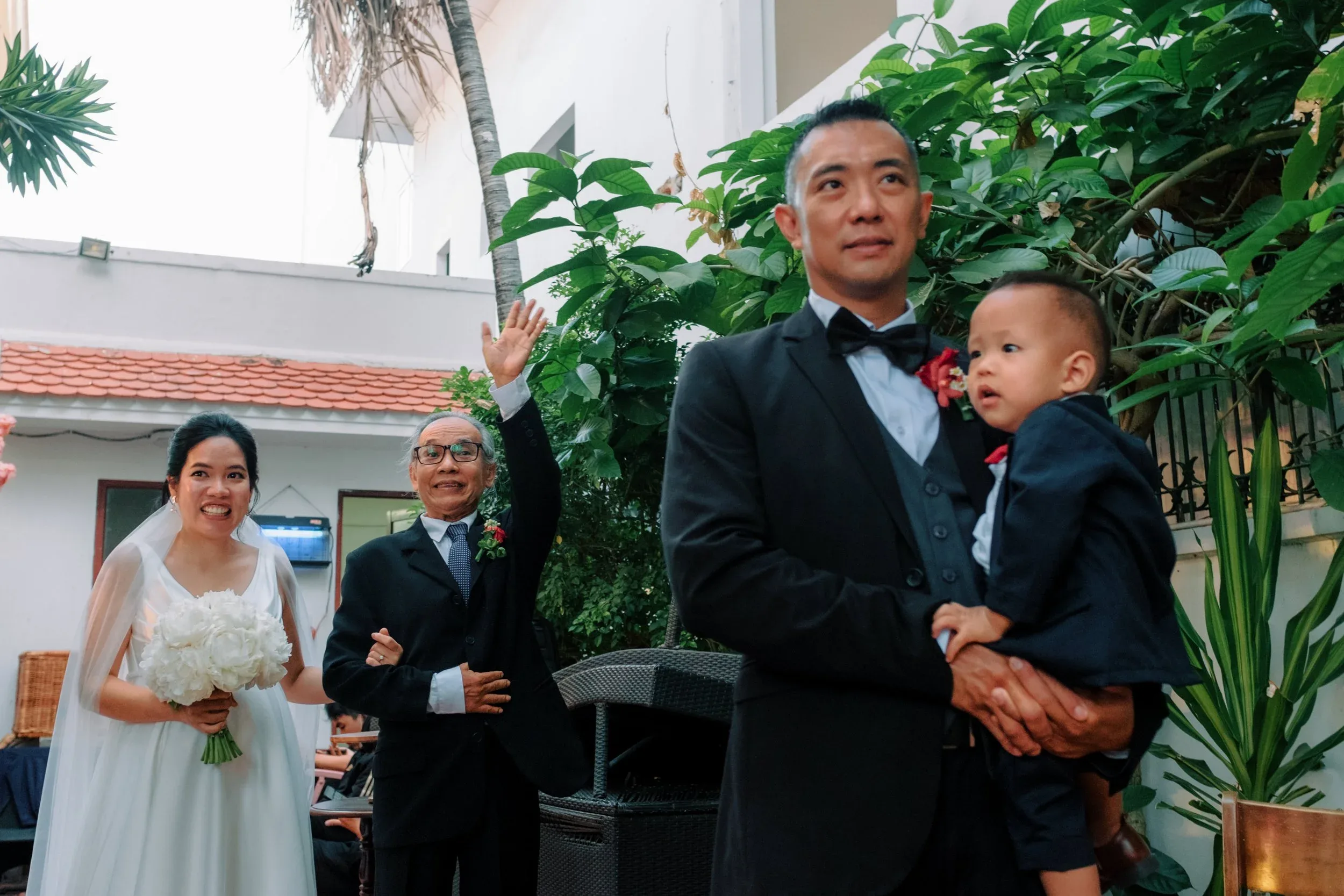 Anh Đoàn & Charles, Vow Renewal Ceremony in Sài Gòn — Pham Si Luan Photography (31)