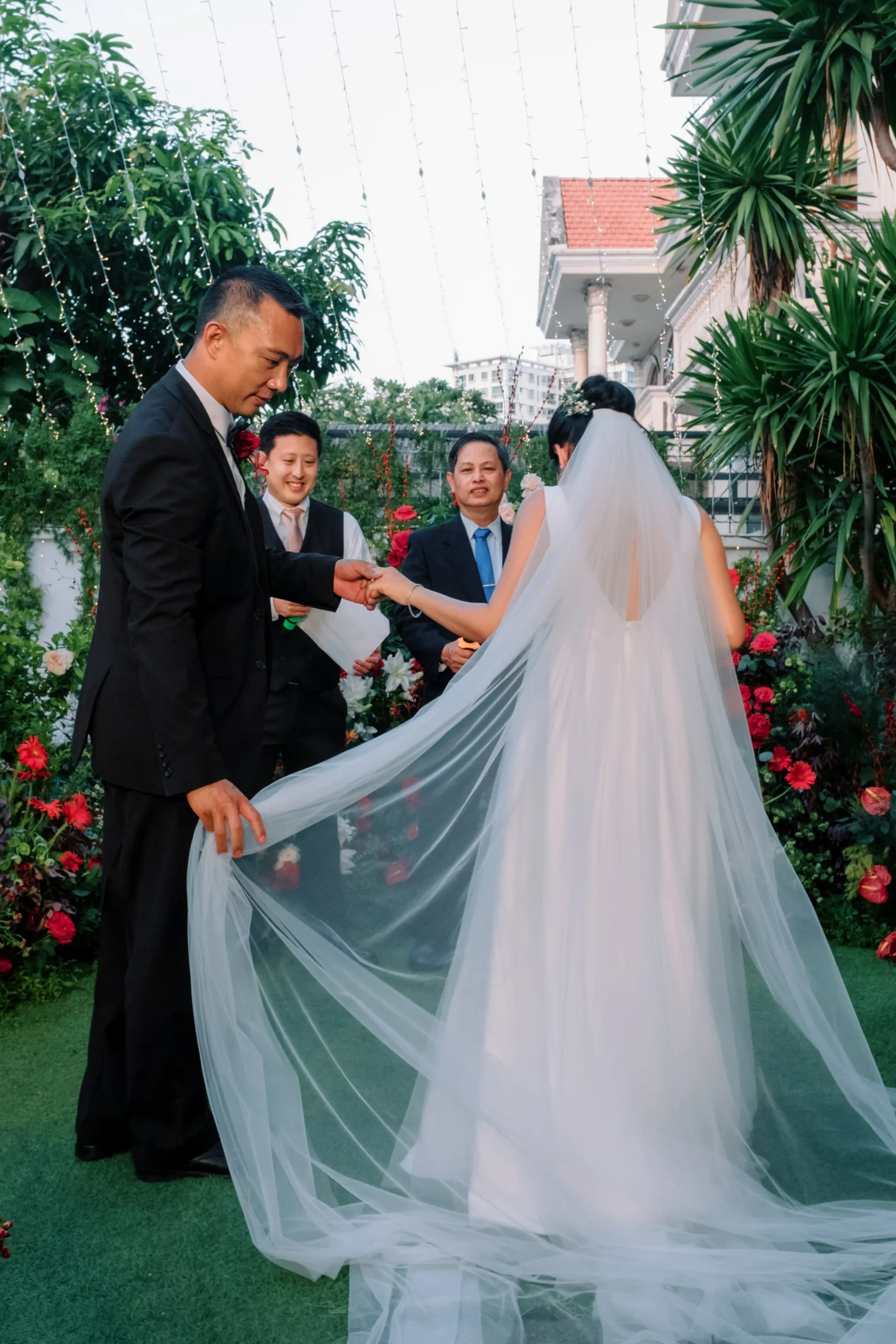 Anh Đoàn & Charles, Vow Renewal Ceremony in Sài Gòn — Pham Si Luan Photography (33)